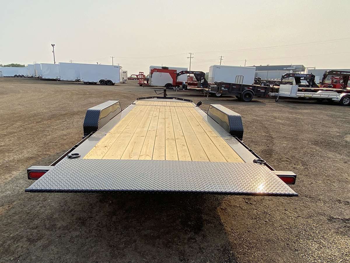 *Seasonal Clearout* 2024 Diamond C 20' Tilt Deck Trailer