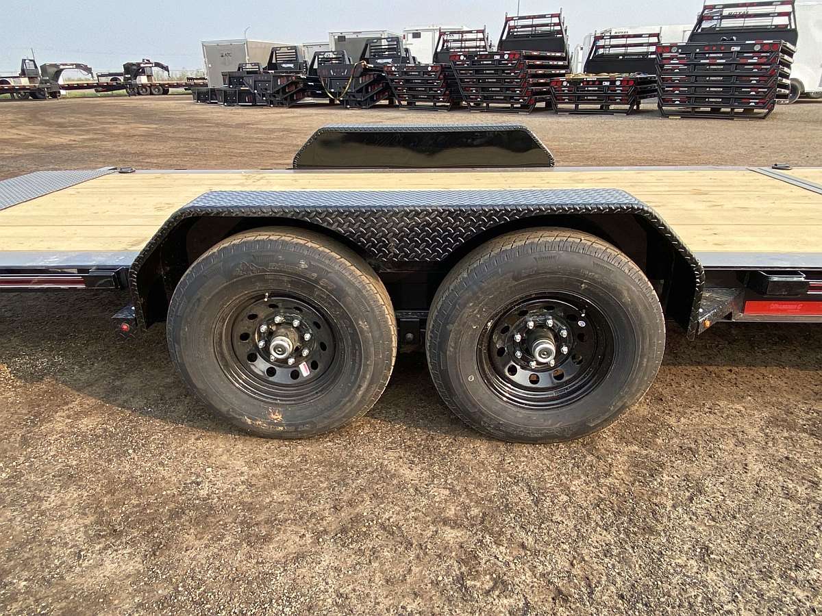 *Seasonal Clearout* 2024 Diamond C 20' Tilt Deck Trailer