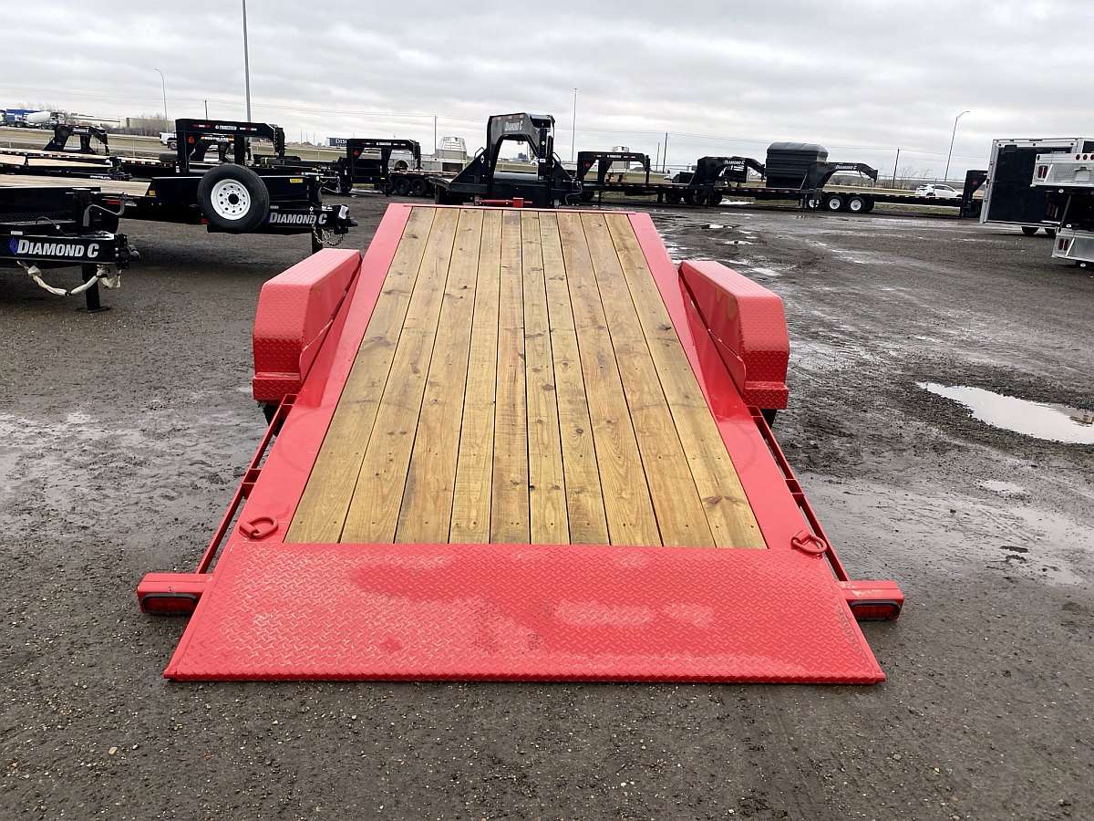 *Seasonal Clearout* 2024 Diamond C 20' Tilt Deck Trailer