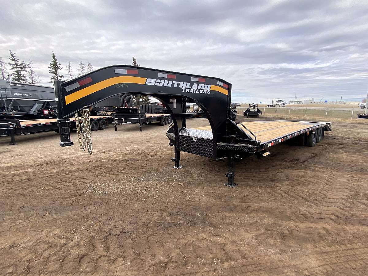 *Seasonal Clearout* 2024 Southland 26'+6' Gooseneck Trailer