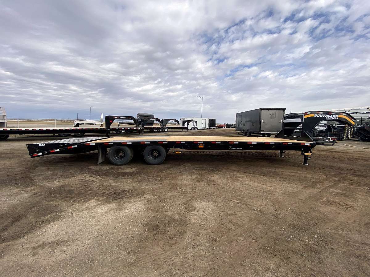 *Seasonal Clearout* 2024 Southland 26'+6' Gooseneck Trailer