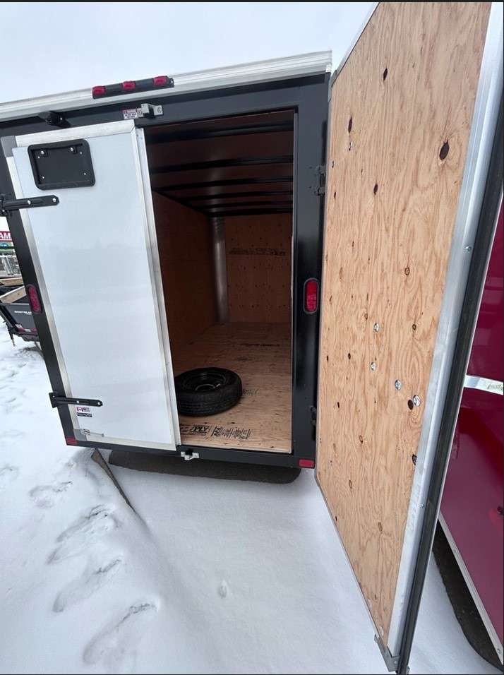 *Seasonal Clearout* 2025 Royal 6'x12' Enclosed Trailer