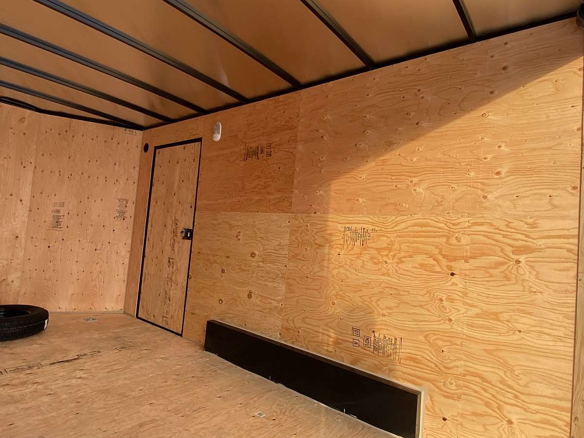 *Seasonal Clearout*  2025 Royal 7.5'x16' Enclosed Trailer