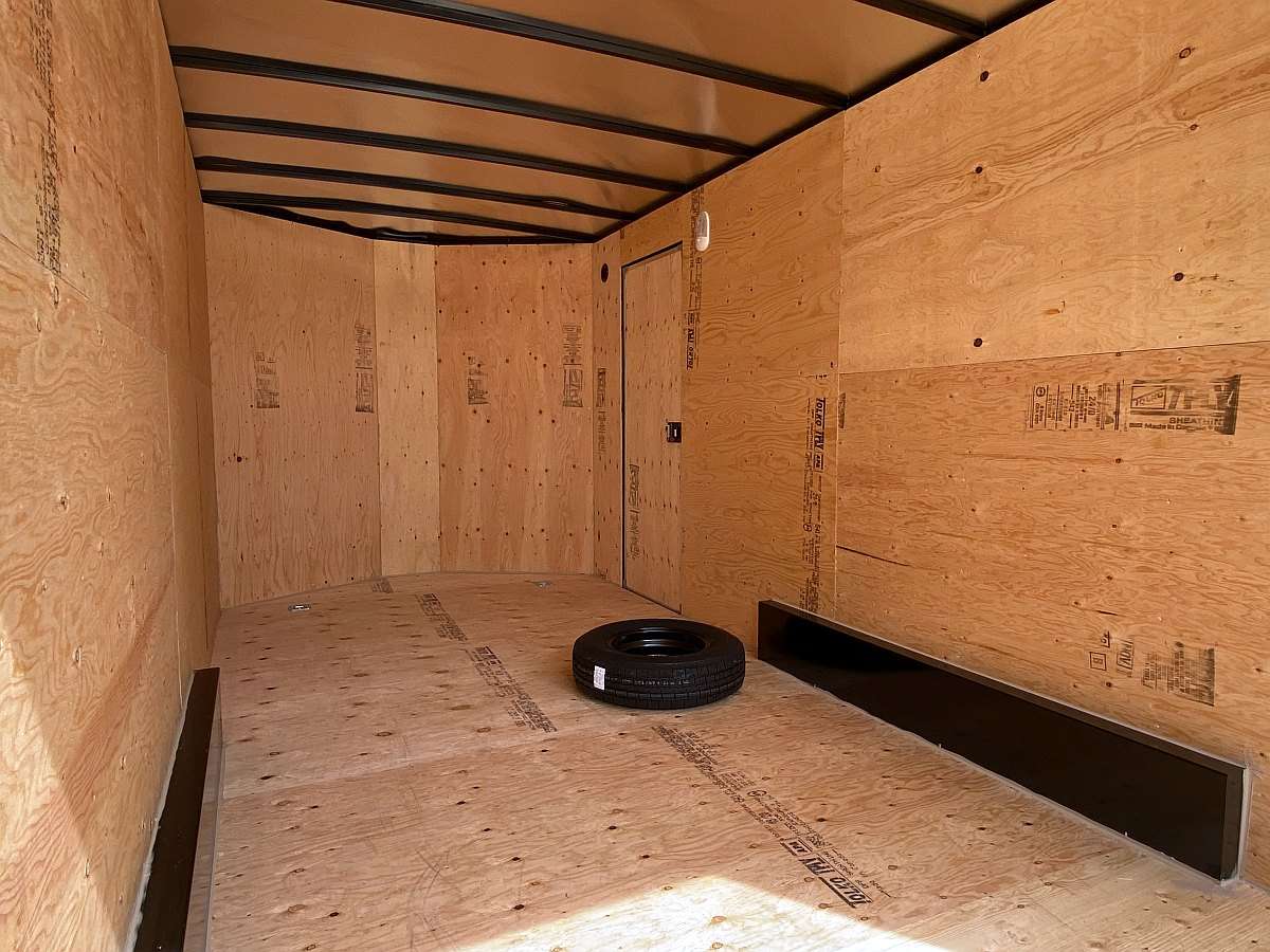 *Seasonal Clearout* 2025 Royal 7.5'x18' Enclosed Trailer