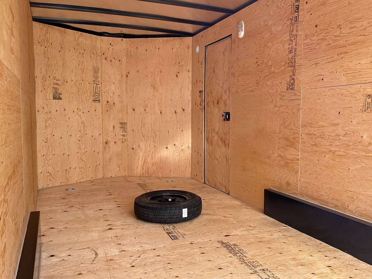 *Seasonal Clearout* 2025 Royal 7.5'x18' Enclosed Trailer