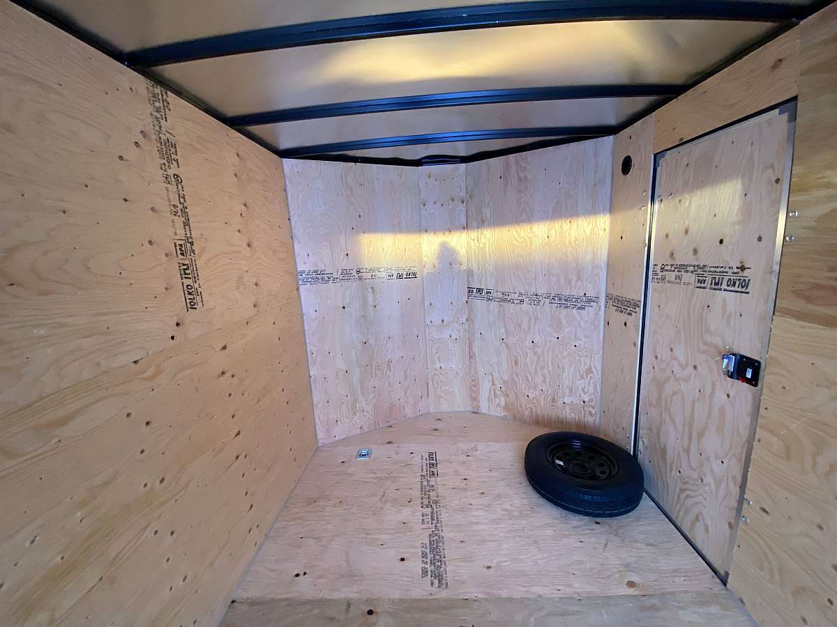 *Seasonal Clearout* 2025 Royal 7.5'x20' Enclosed Trailer