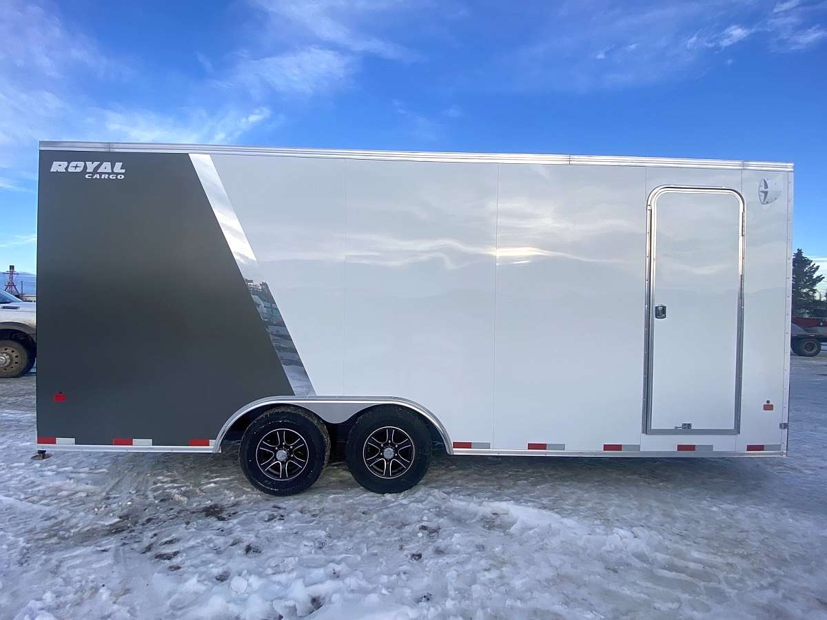 *Seasonal Clearout* 2025 Royal 8'x22' Enclosed Trailer