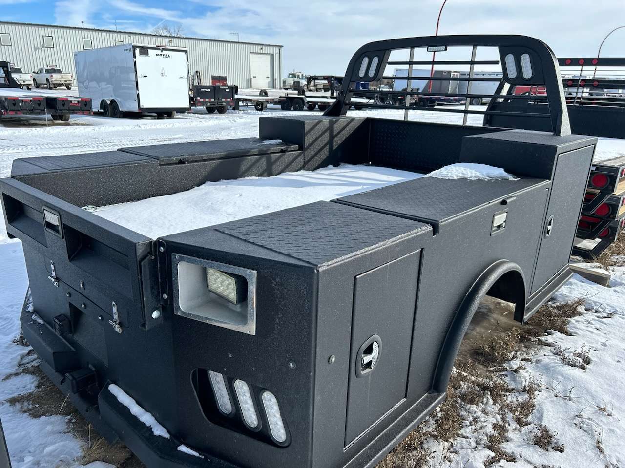 Spring Clear Out - CM Truck Bed TM 9'4/94/60/34