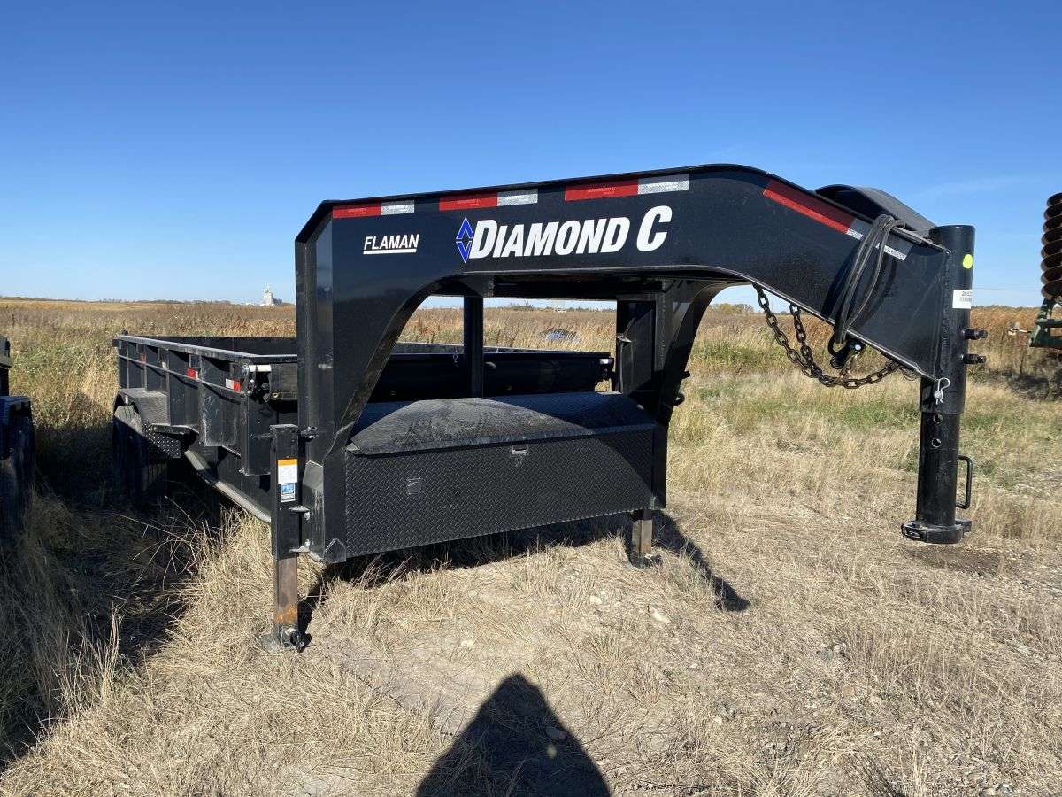 Spring Clear Out - Diamond C 16' Low Profile Telescopic Dump
