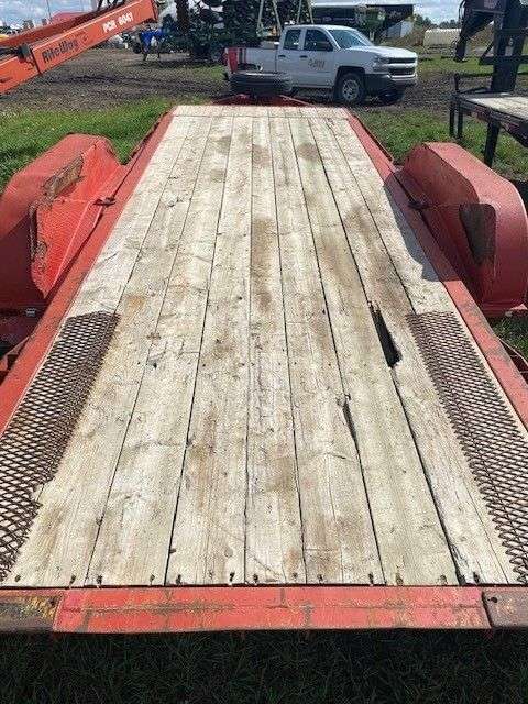 Spring Clear Out - Used 2016 Trailtech 20' Flat Deck Tilt