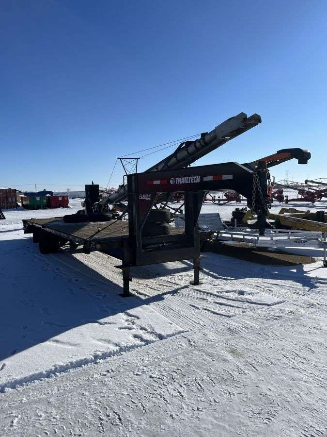 Spring Clear Out - Used 2018 Trailtech 26' + 6' Gooseneck