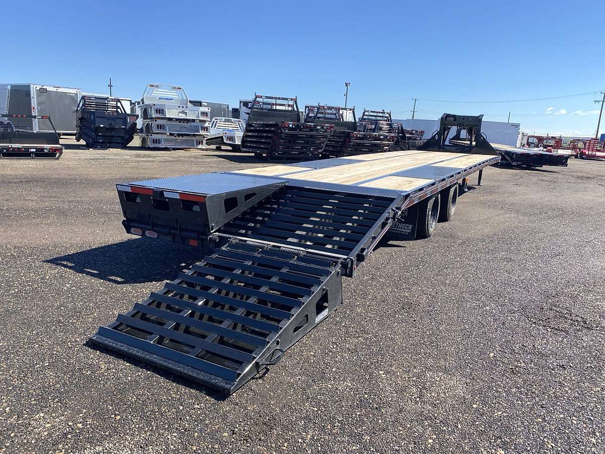 *Spring Clearout* 2024 Diamond C 38' Gooseneck Trailer