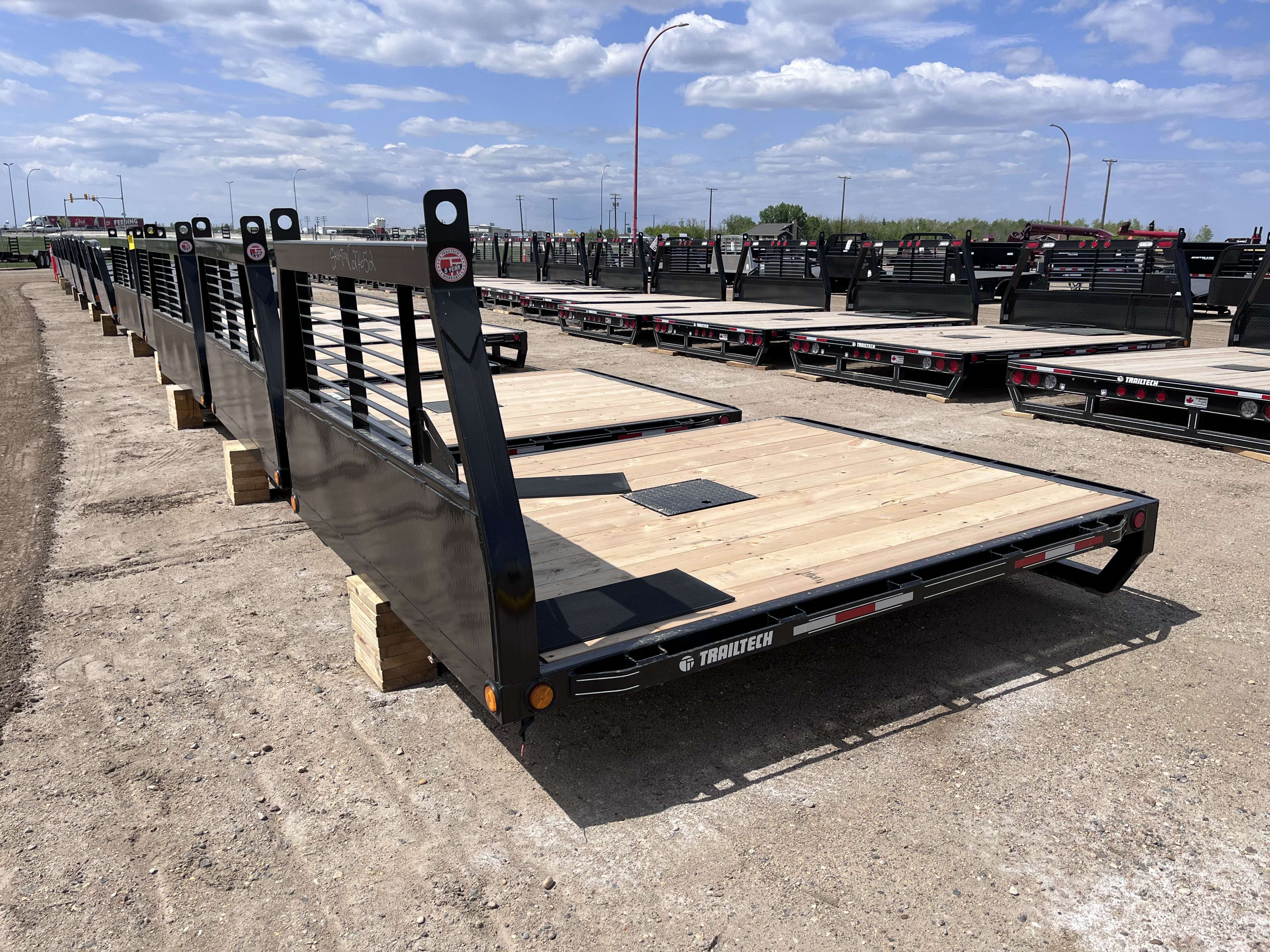 Trailtech ML Series 8'6" x 90"  Truck Deck - 2 in stock