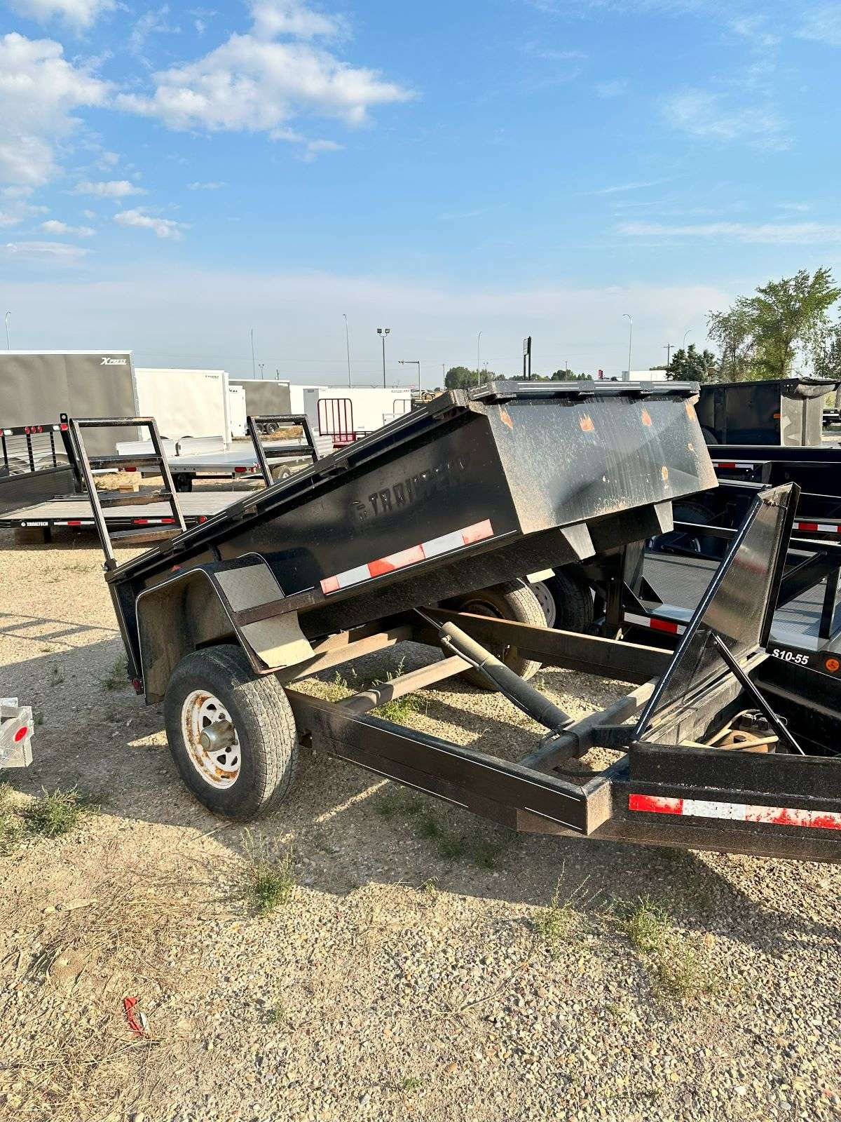 Used 2004 Southland 5'x7' Dump Trailer