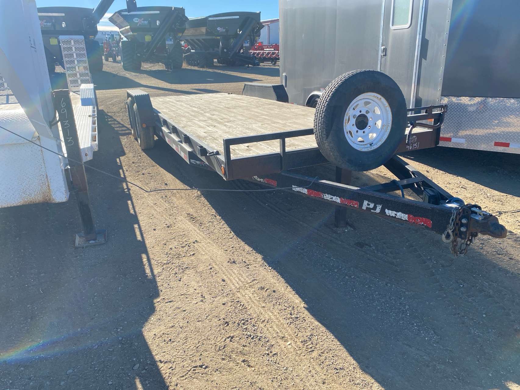 Used 2010 PJ 8'6" x 24' Flat Deck