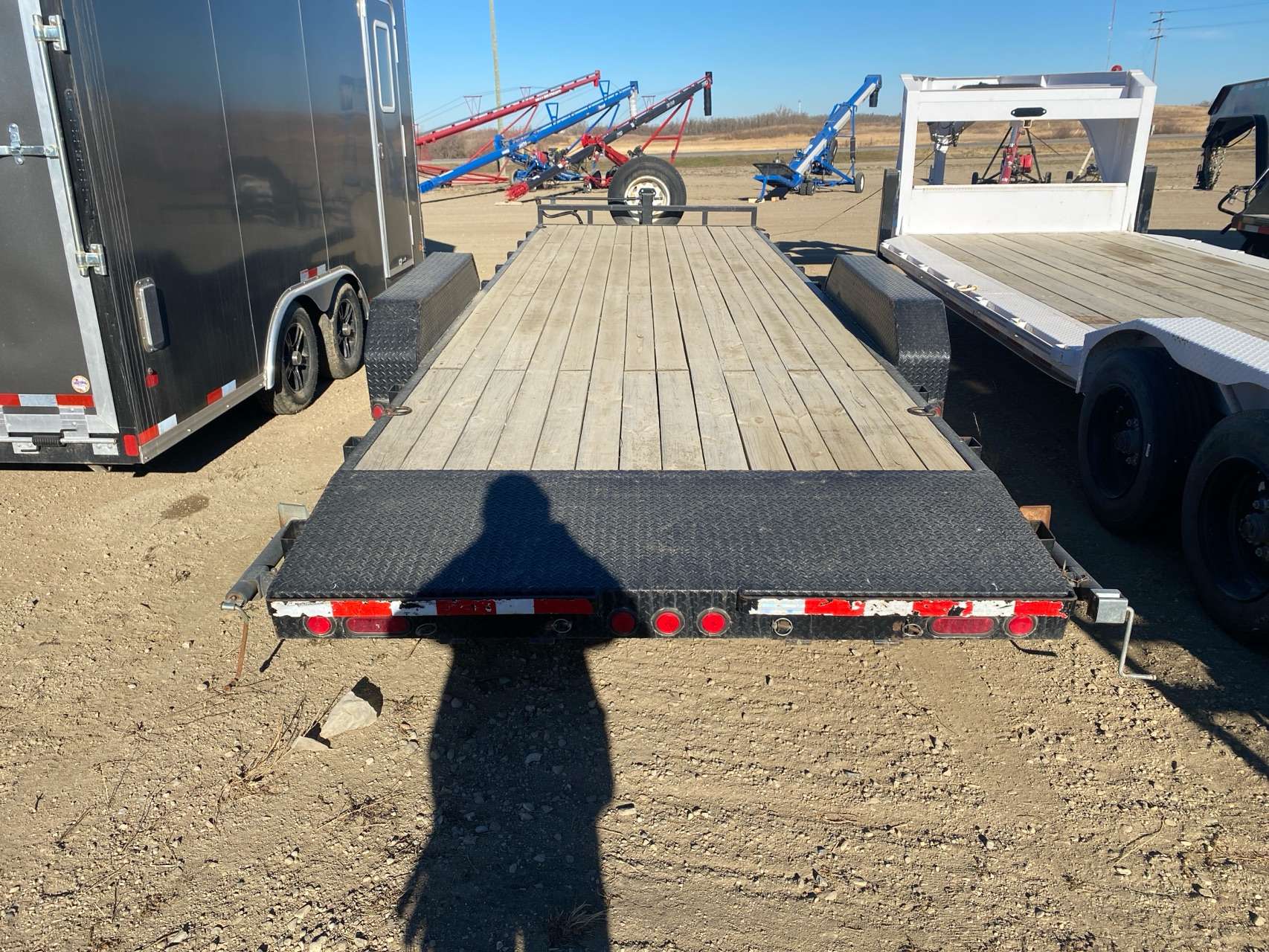 Used 2010 PJ 8'6" x 24' Flat Deck