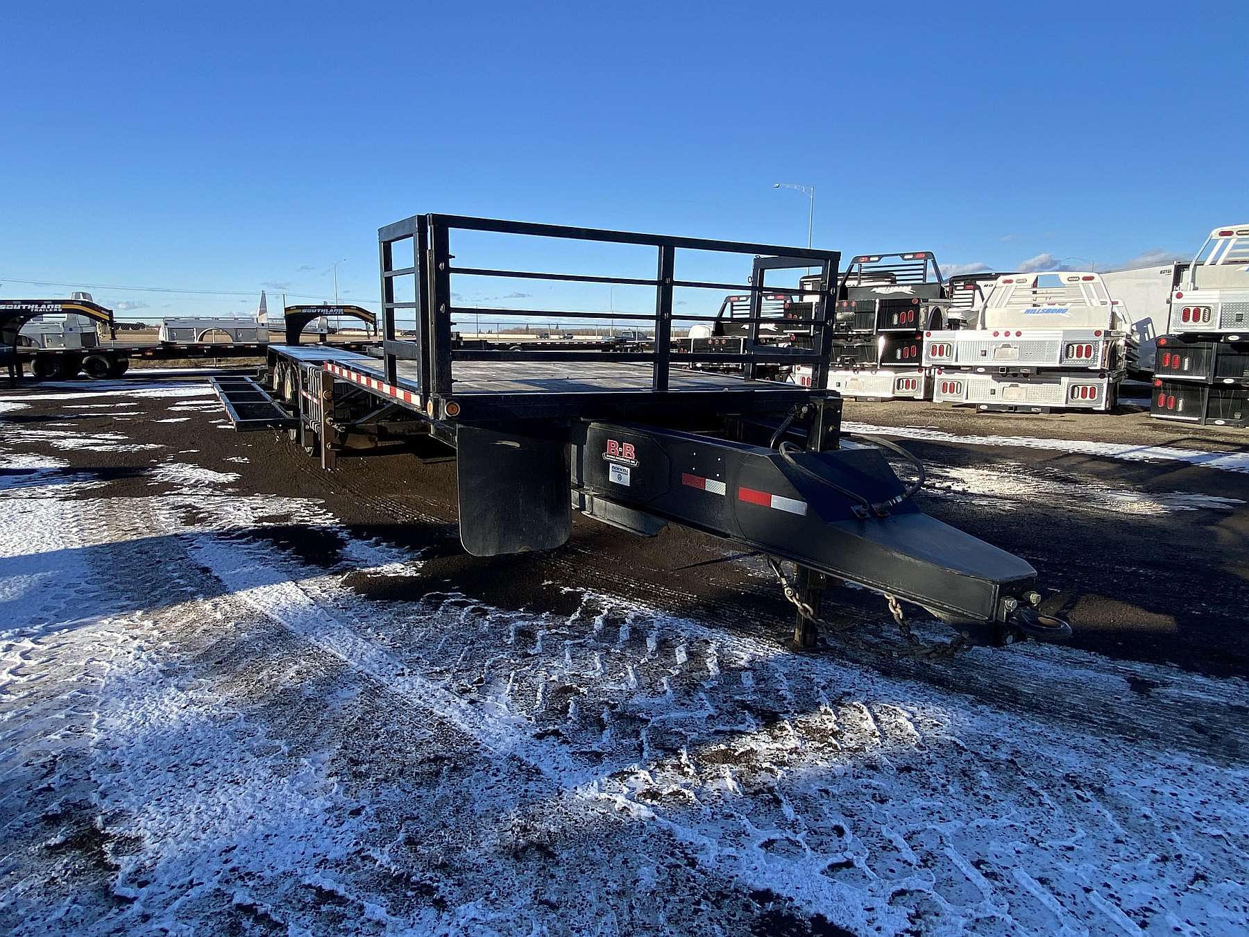 Used 2013 Behnke 32' Pintle Hitch Sprayer Trailer
