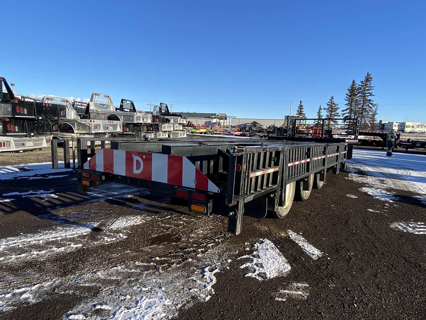 Used 2013 Behnke 32' Pintle Hitch Sprayer Trailer