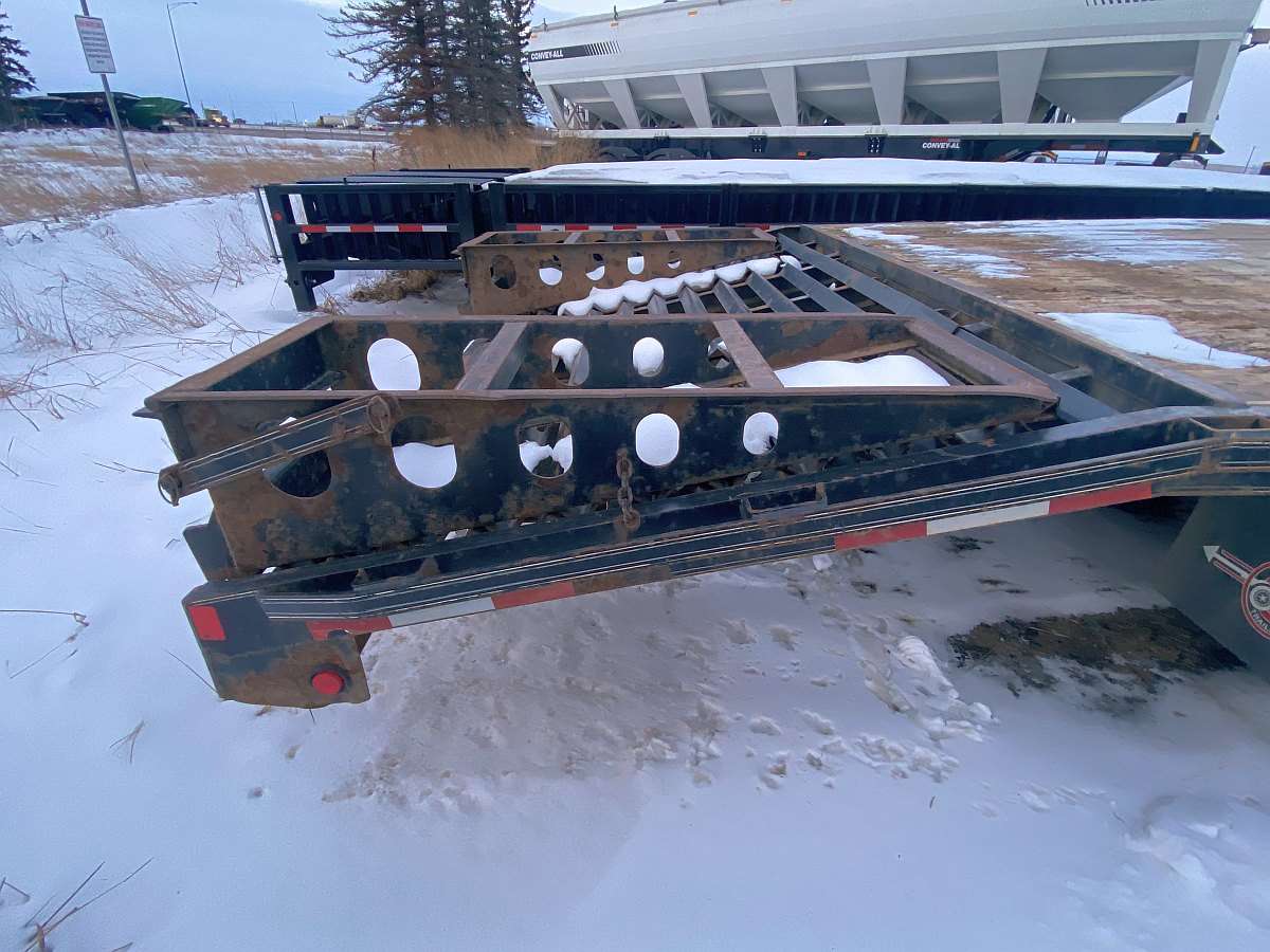 Used 2013 Double A 32' Gooseneck Trailer