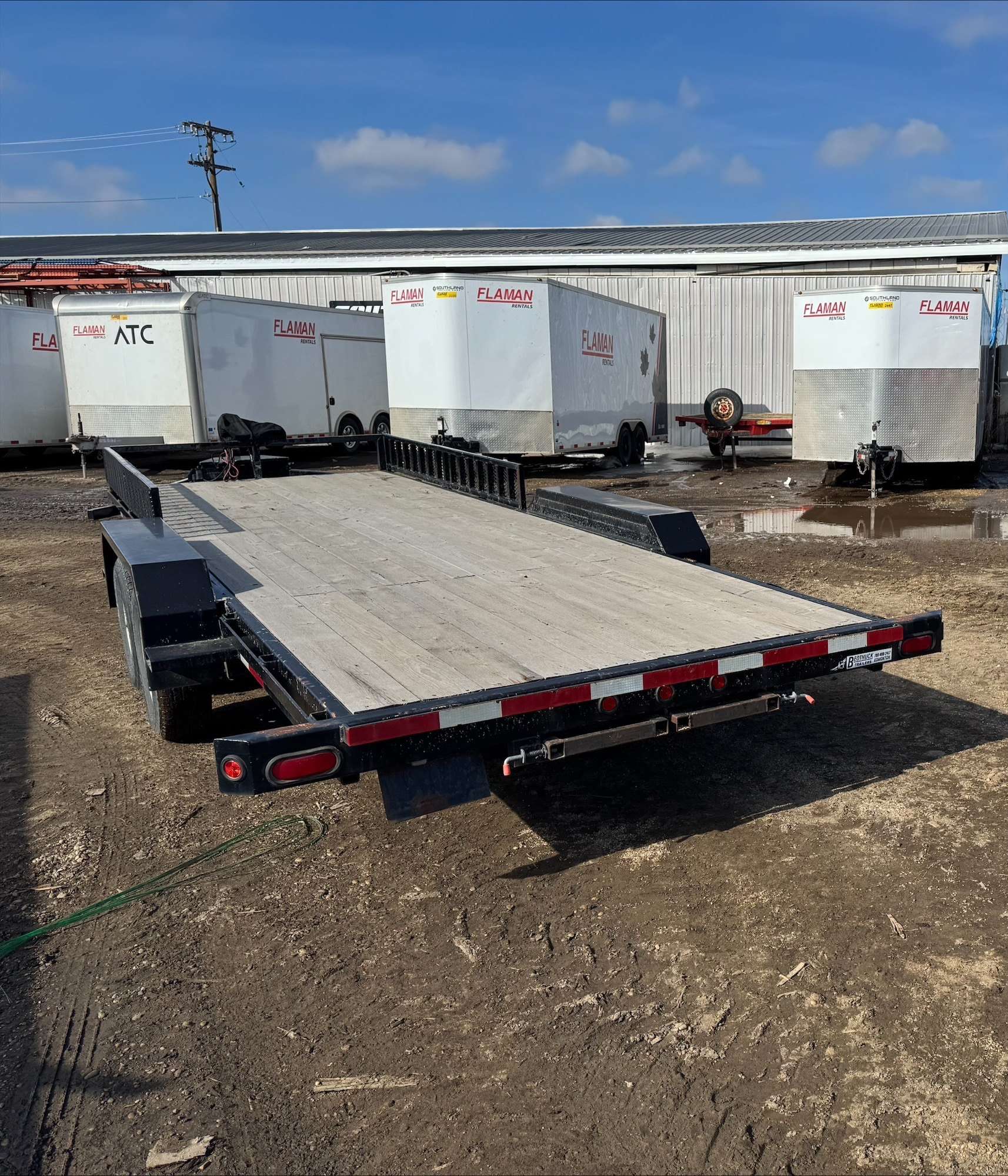 Used 2017 Beothuk 22' Flat Deck Trailer
