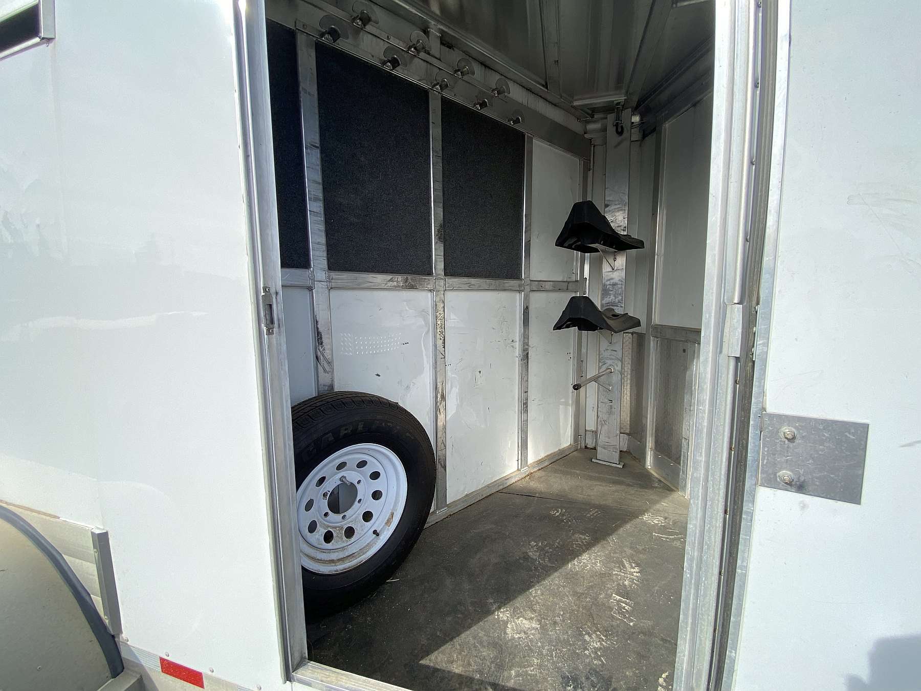 Used 2017 Travalum 13' Horse Trailer