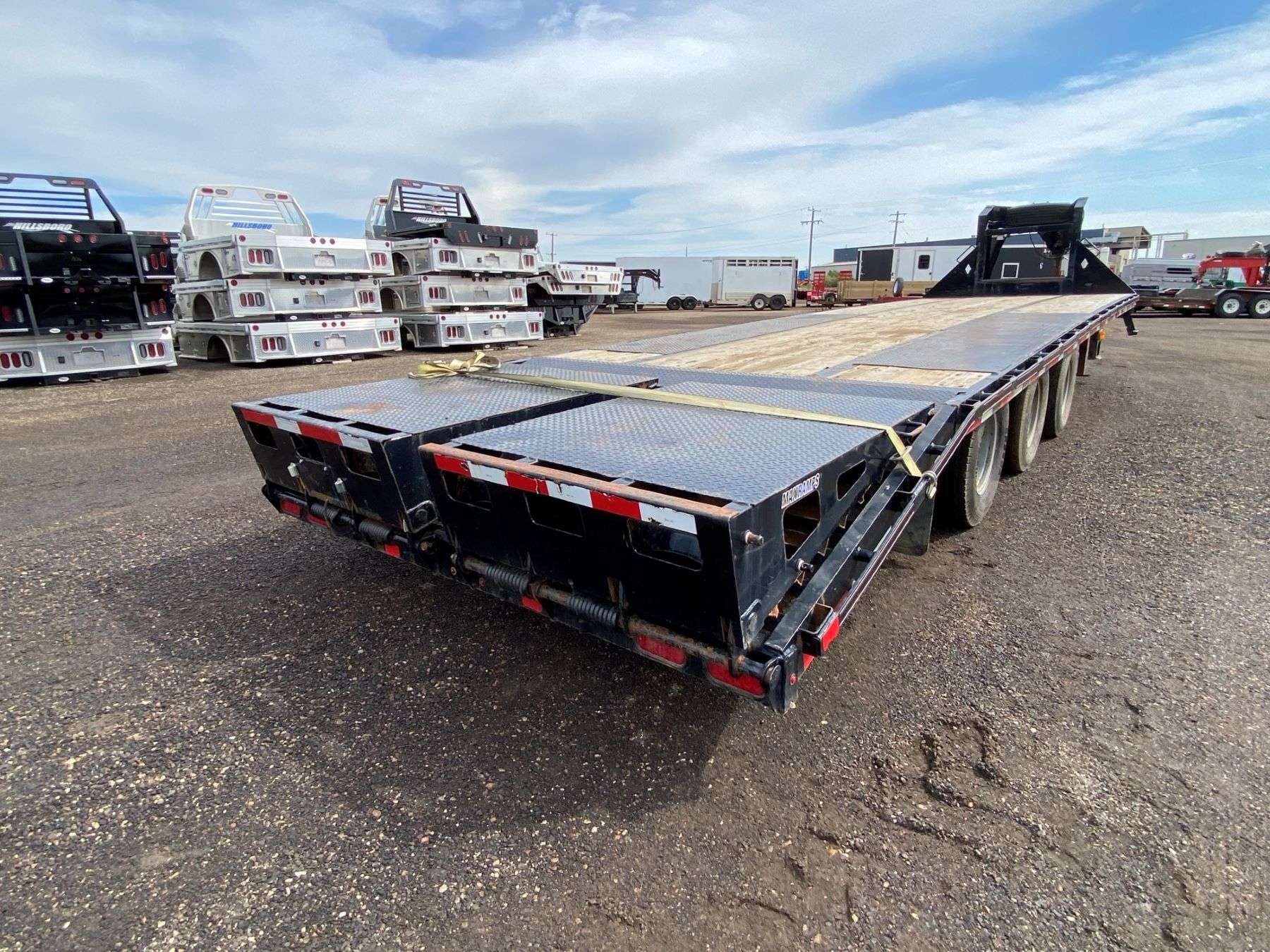 Used 2018 Diamond C FMAX310-30' Gooseneck Trailer