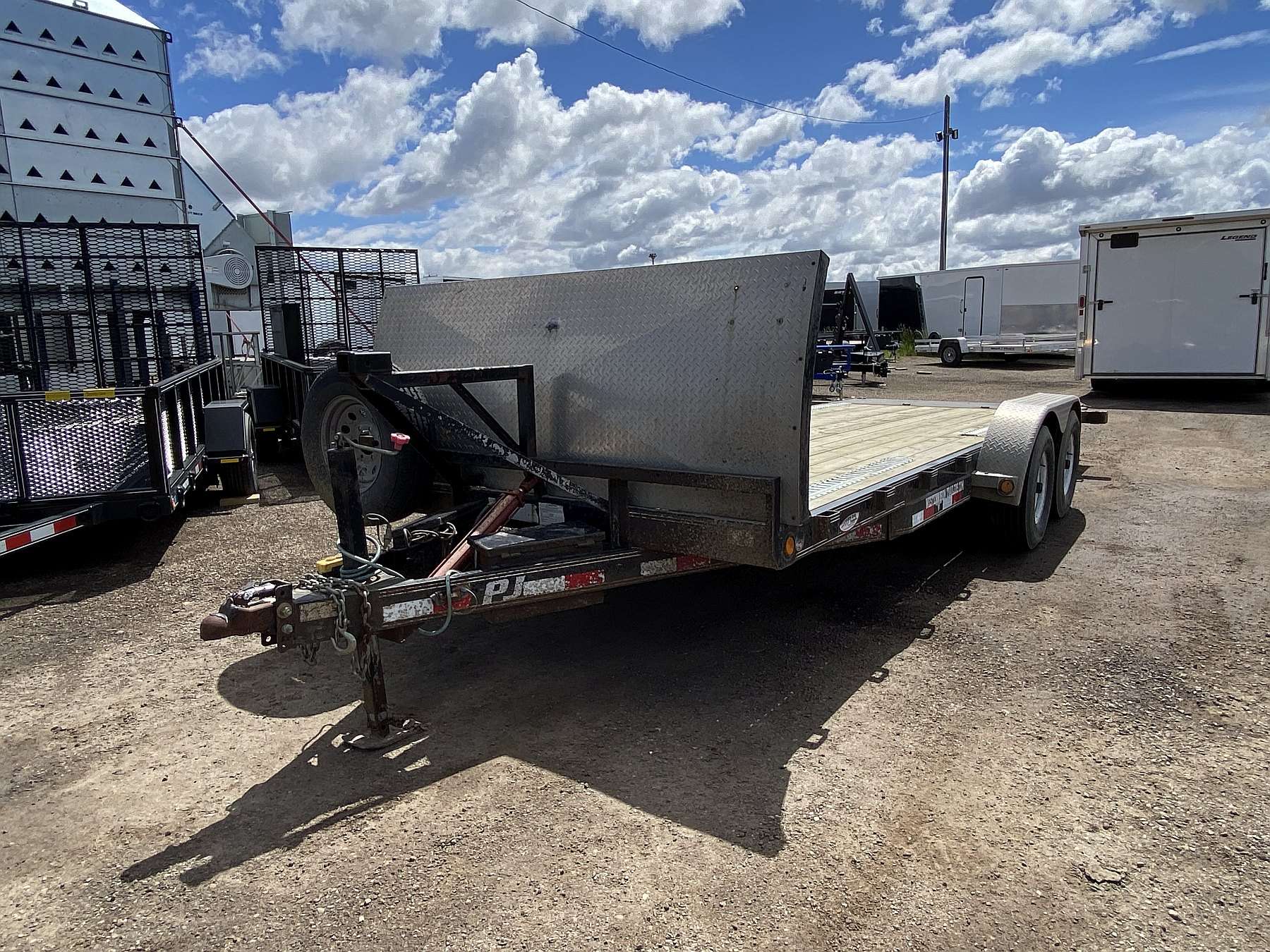 Used 2018 PJ Trailer 20' Power Tilt