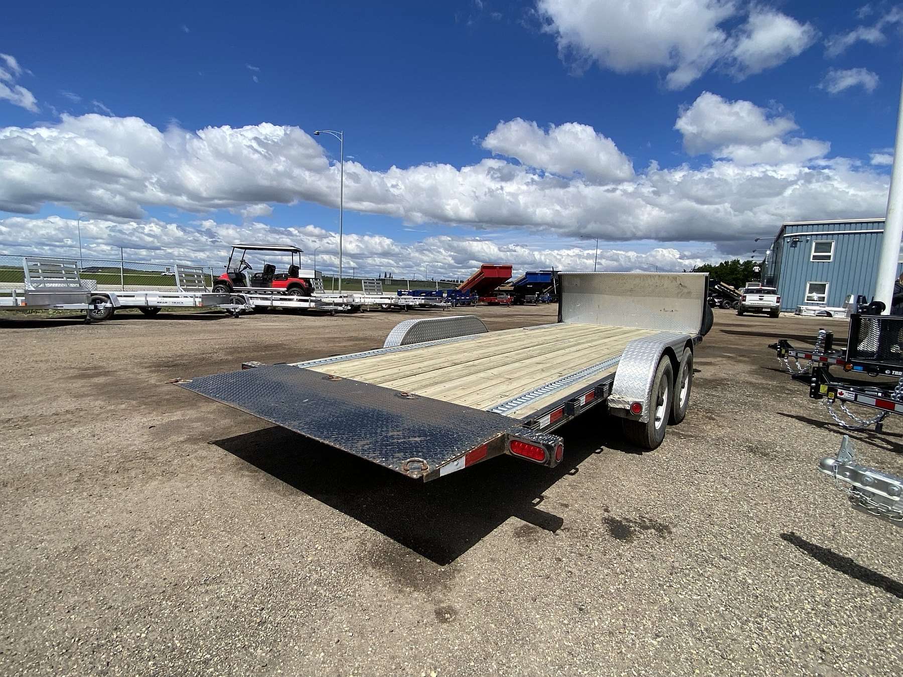 Used 2018 PJ Trailer 20' Power Tilt
