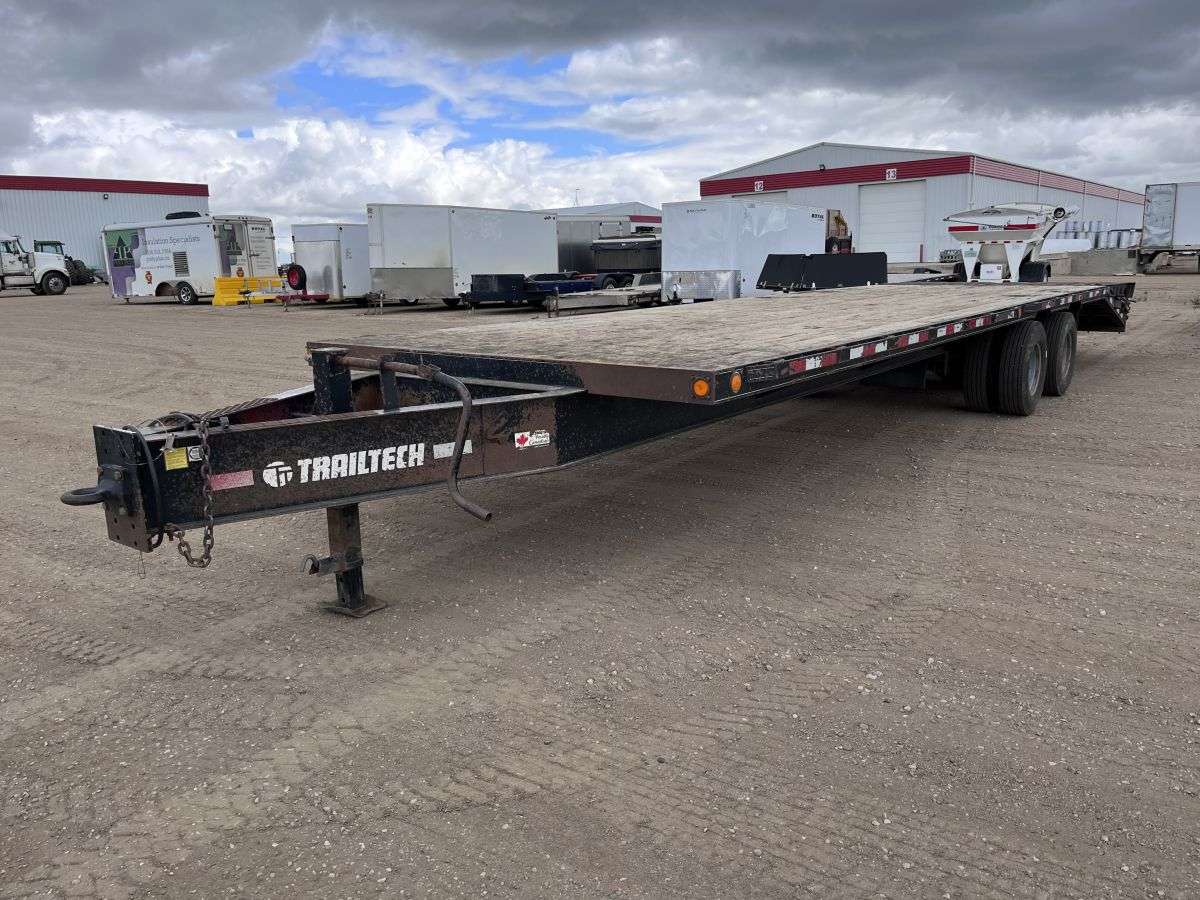 Used 2018 Trailtech TD210 8'5" x 26' Flat Deck