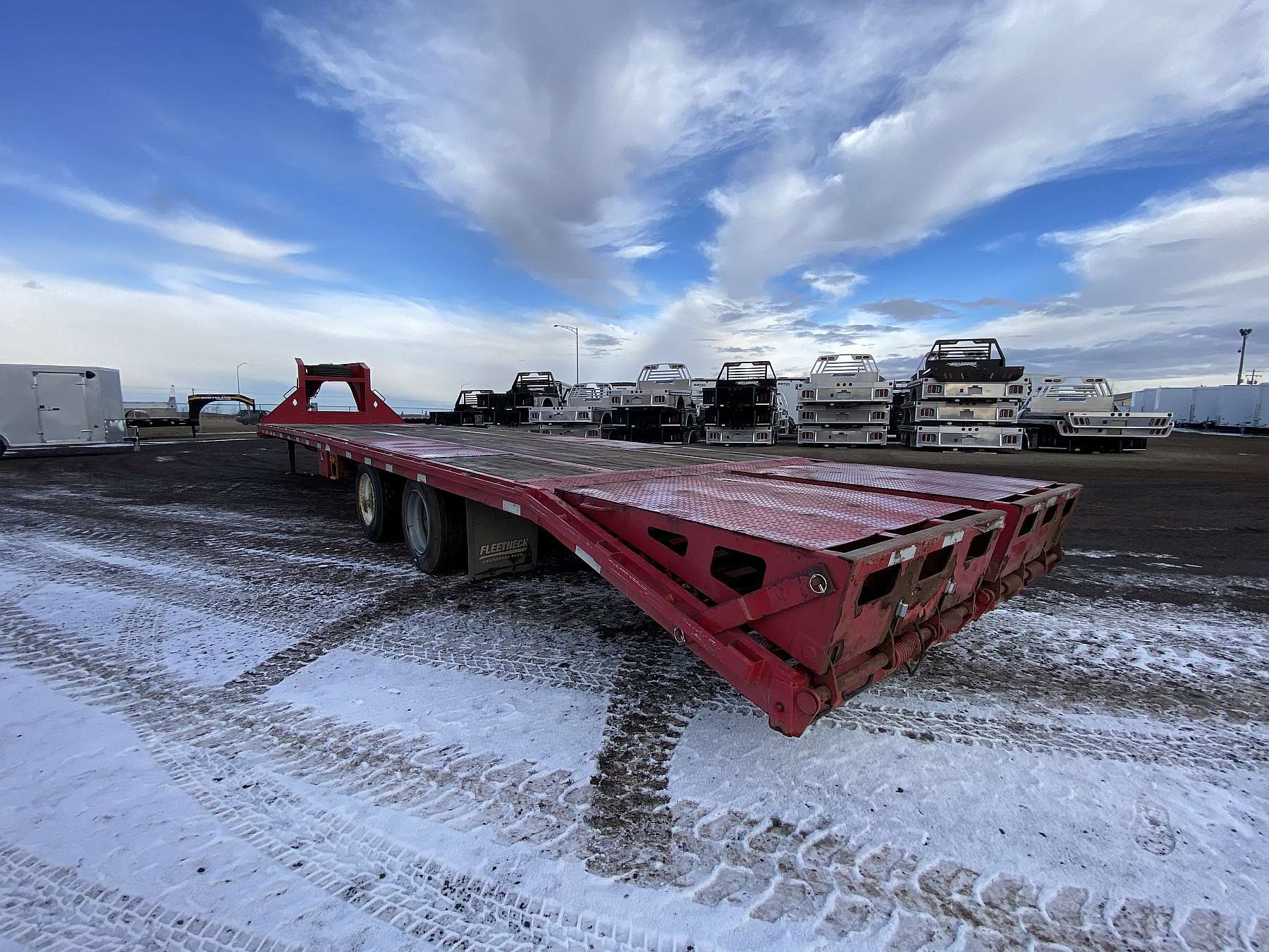 Used 2019 Diamond C 30' + 5' Gooseneck Trailer