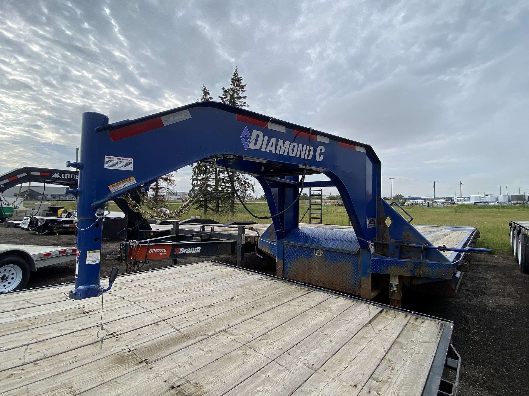 Used 2019 Diamond C FMAX216 - 35' Gooseneck Trailer