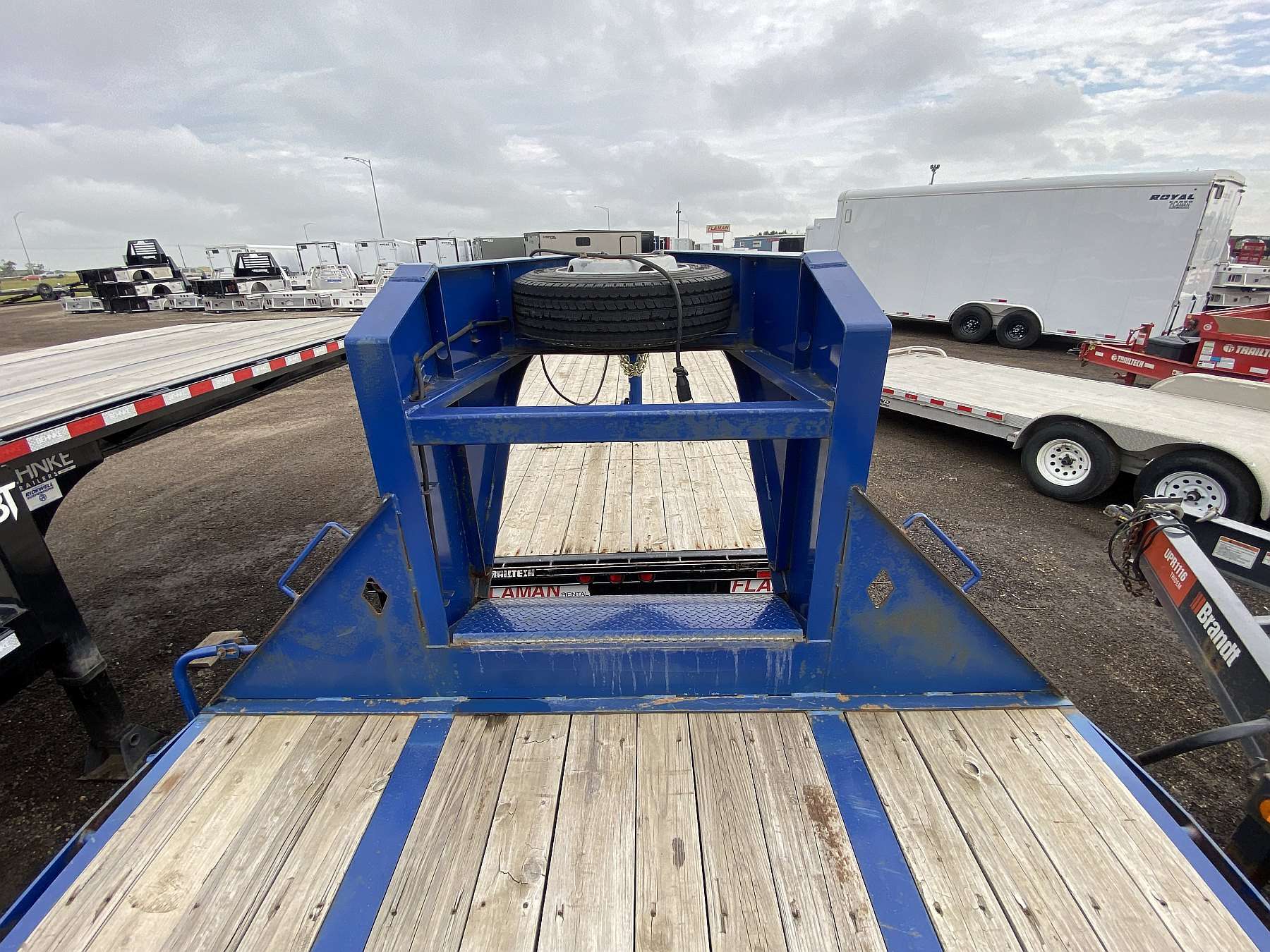Used 2019 Diamond C FMAX216 - 35' Gooseneck Trailer