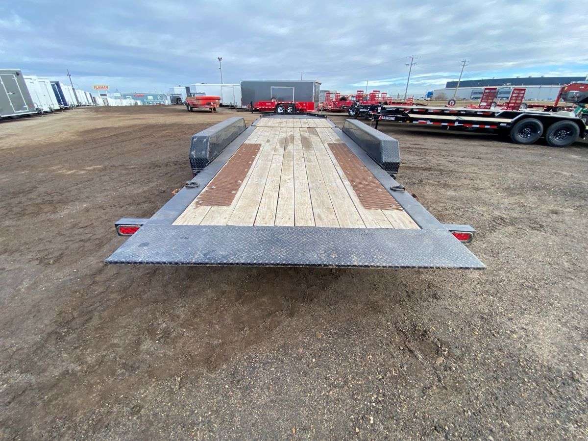 Used 2019 Diamond C HDT307 22' Tilt Deck Trailer