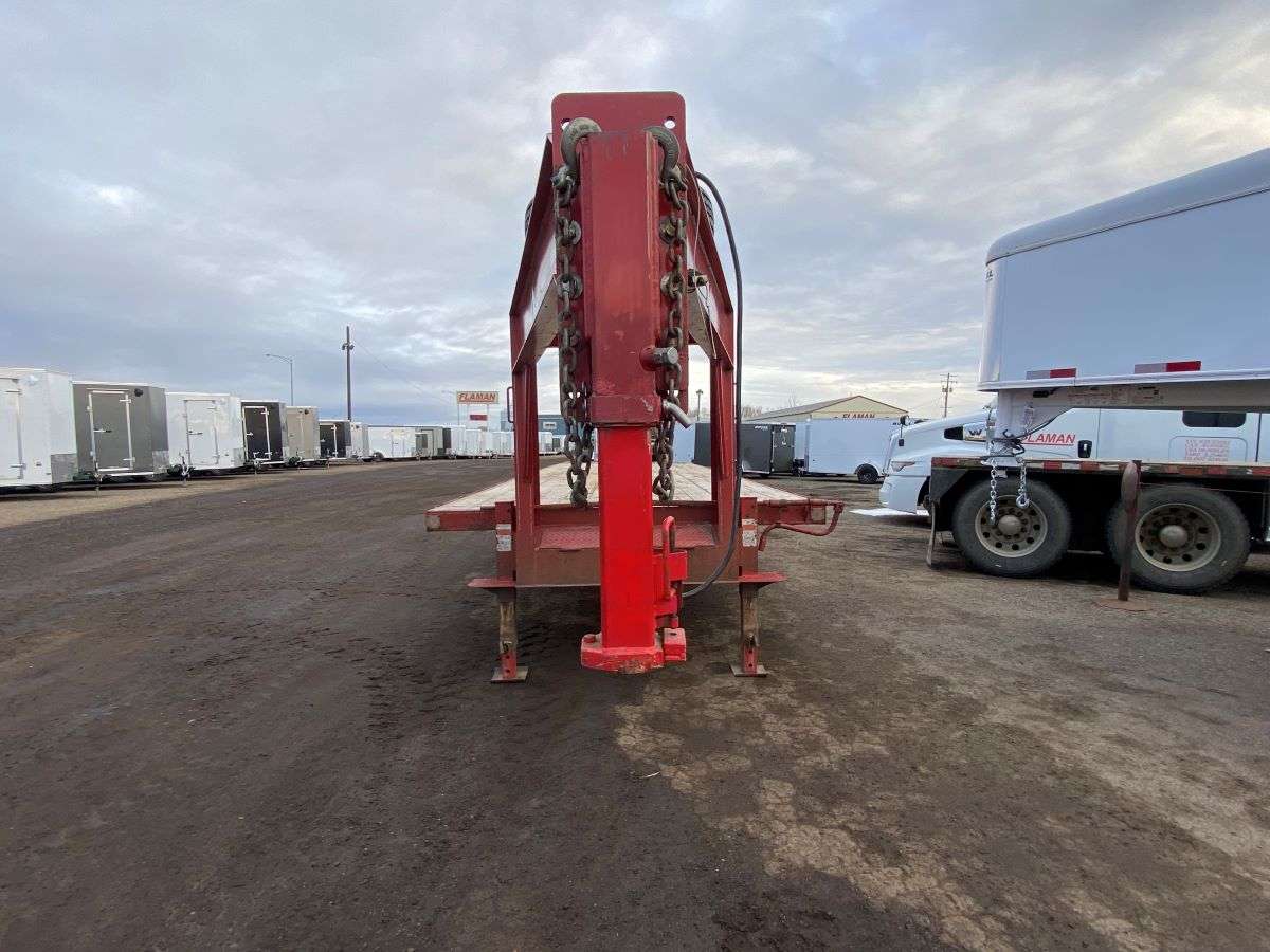 Used 2019 Trailtech 26' Gooseneck Trailer