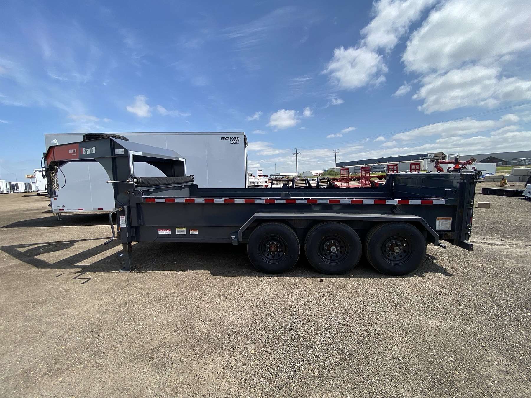 Used 2020 Brandt 16' Gooseneck Dump Trailer