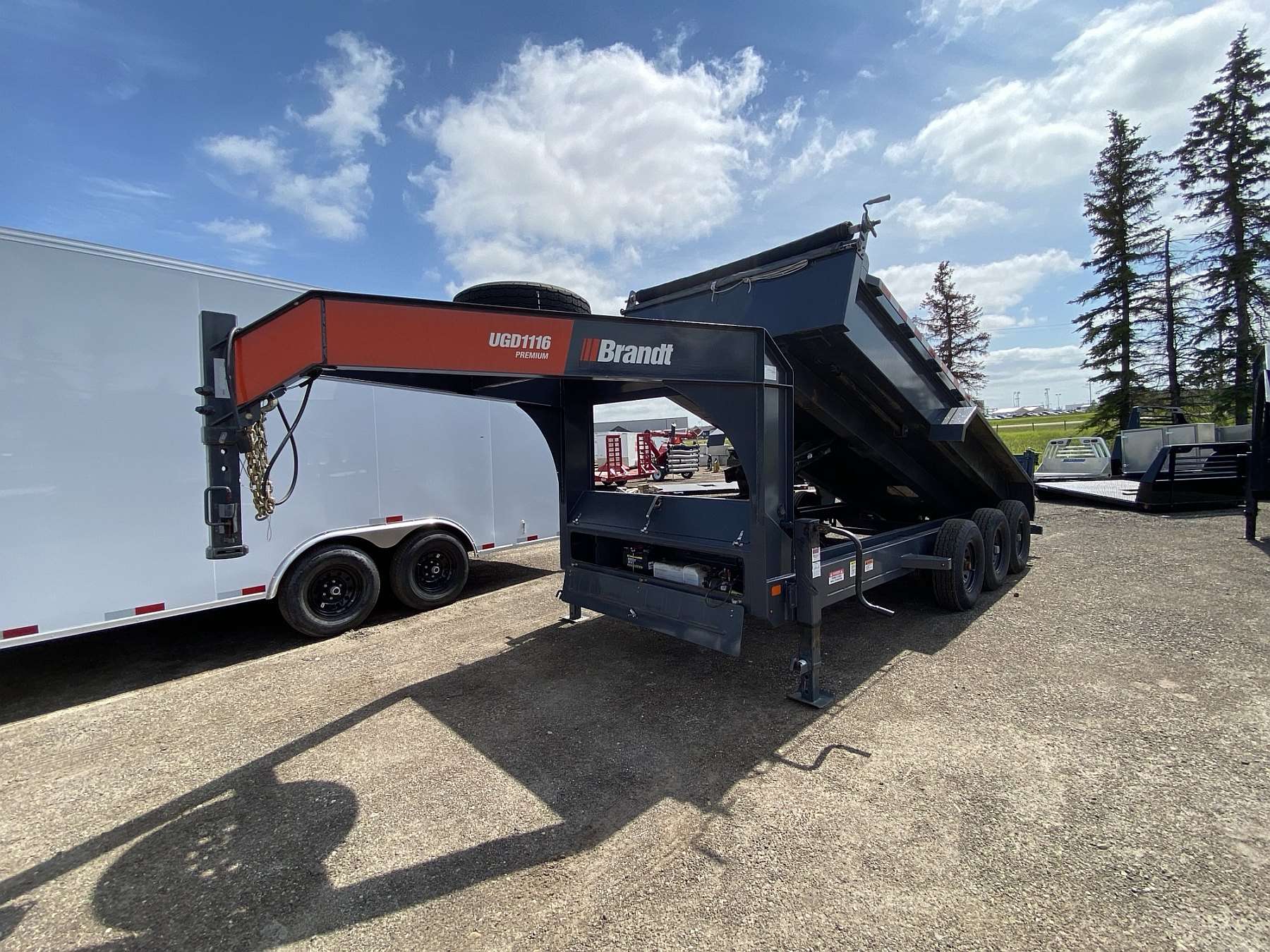 Used 2020 Brandt 16' Gooseneck Dump Trailer