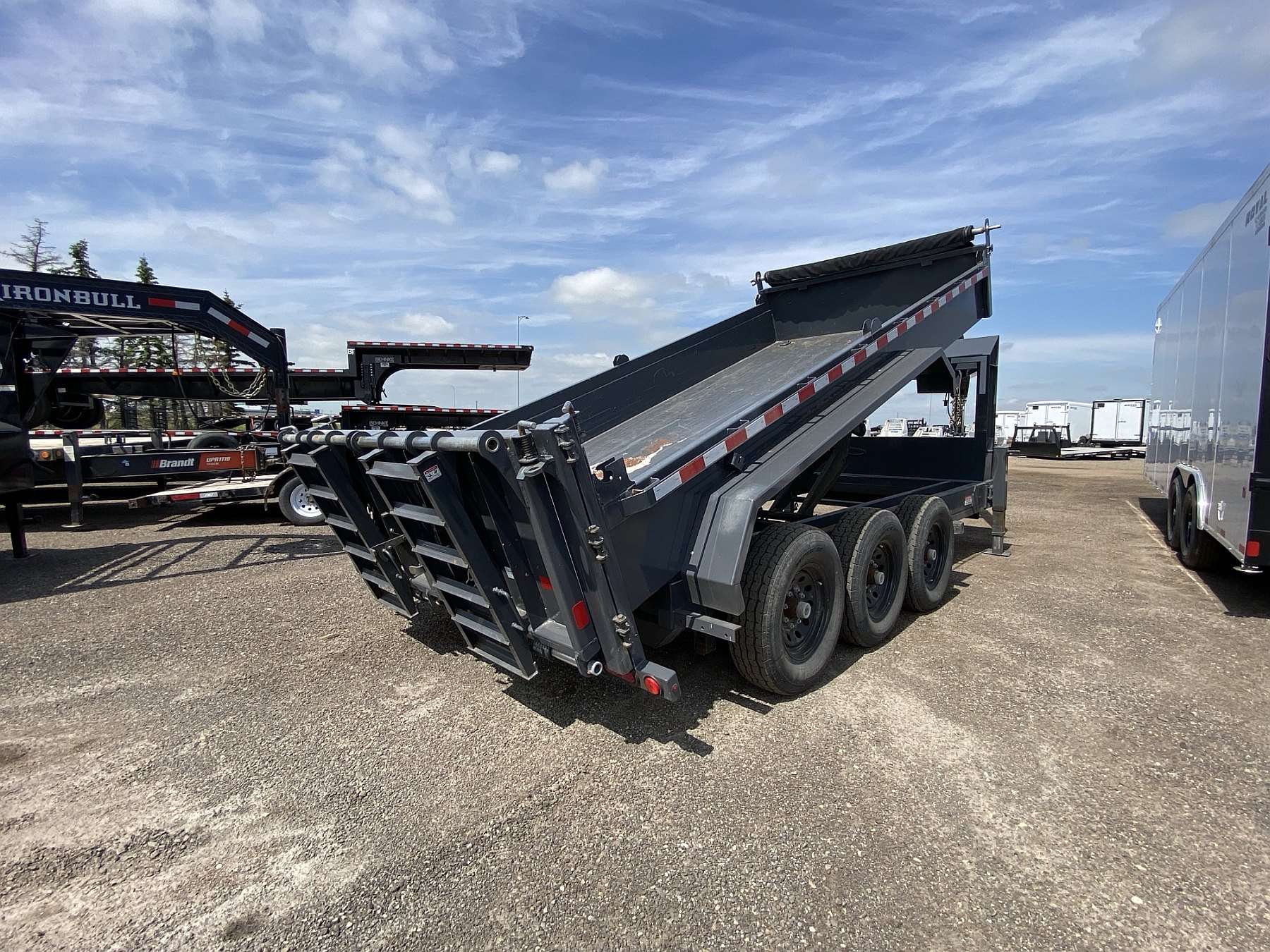 Used 2020 Brandt 16' Gooseneck Dump Trailer