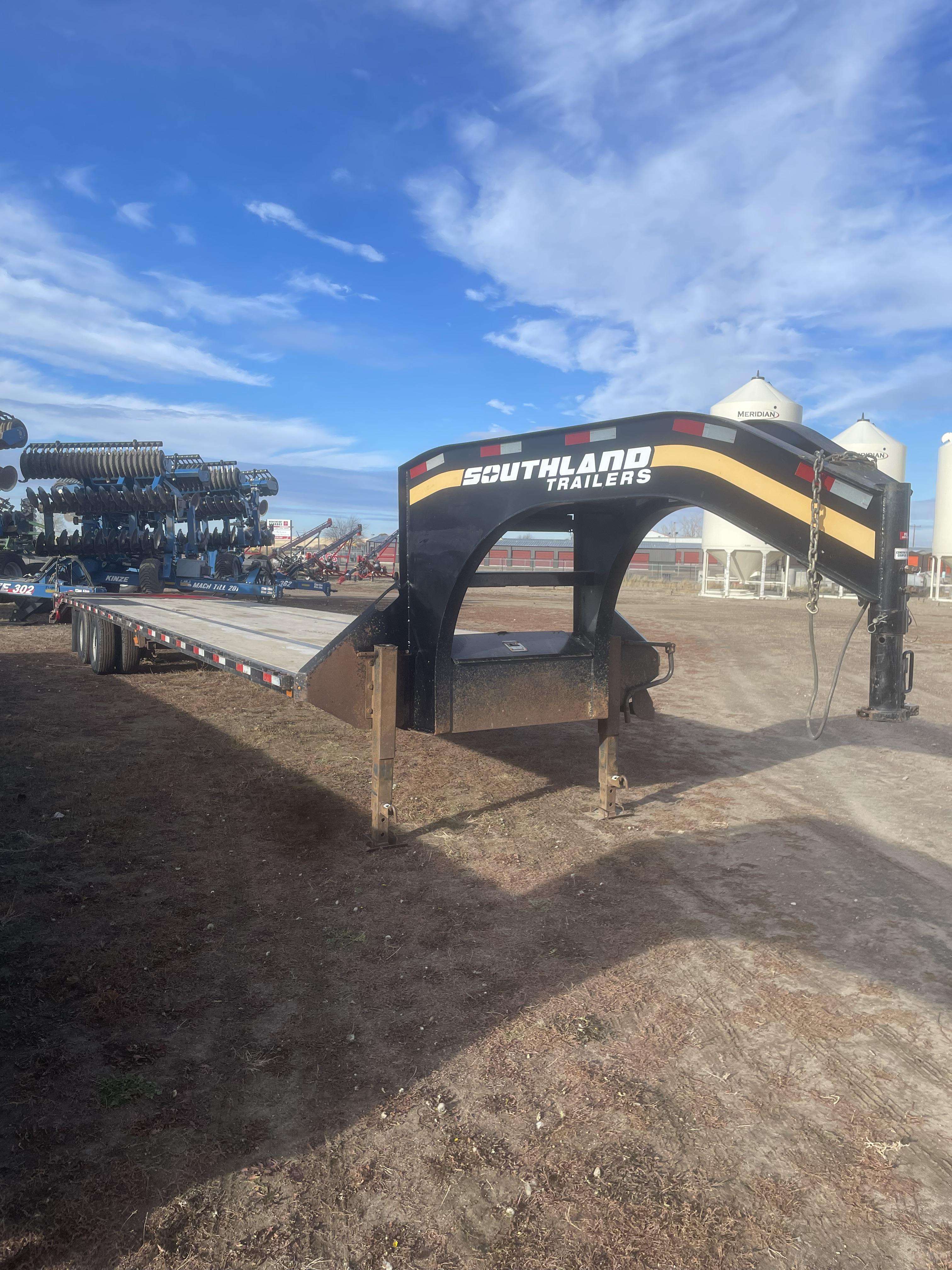 Used 2020 Southland 34' + 6' Gooseneck Trailer