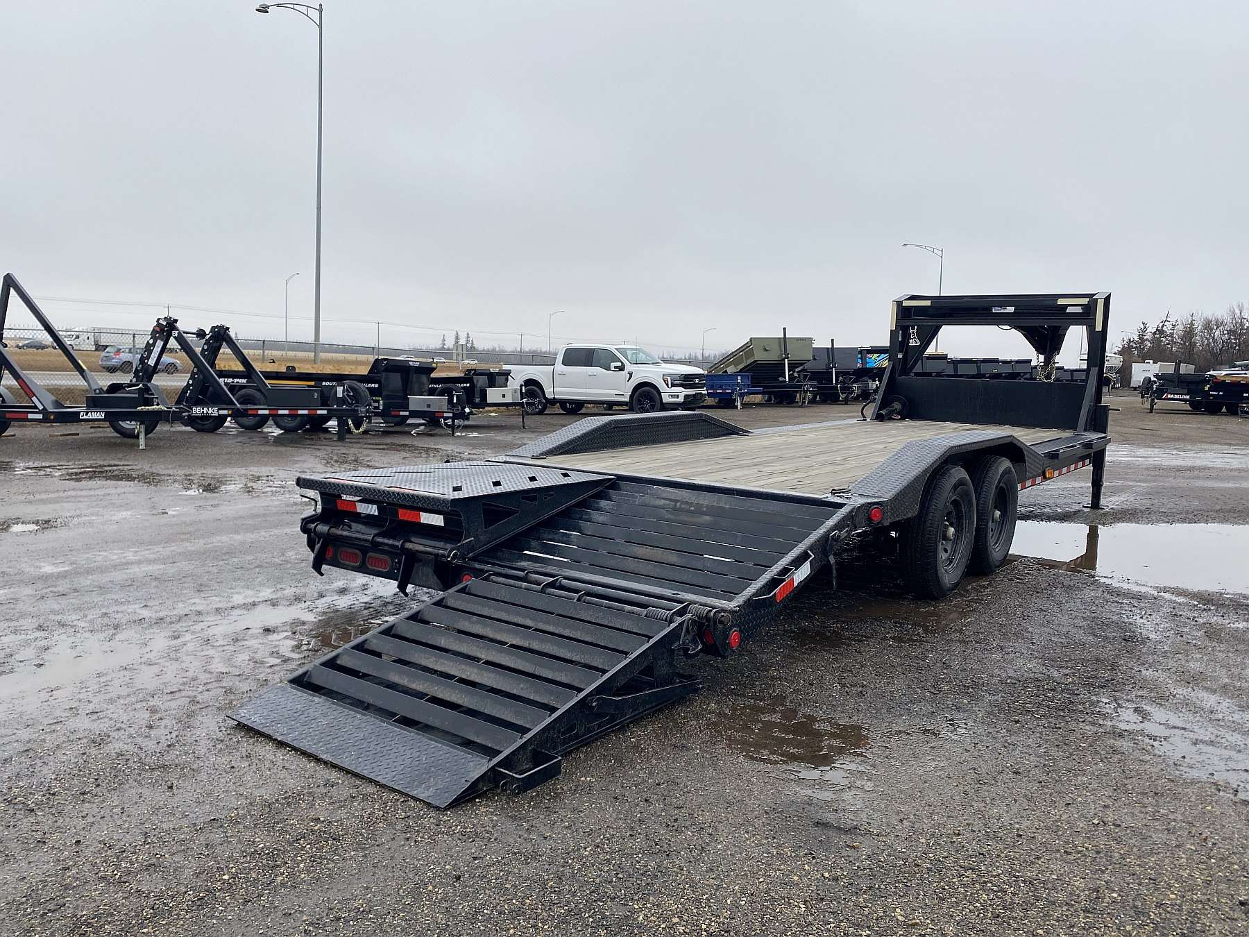 Used 2021 Iron Bull 20' Gooseneck Equipment Trailer