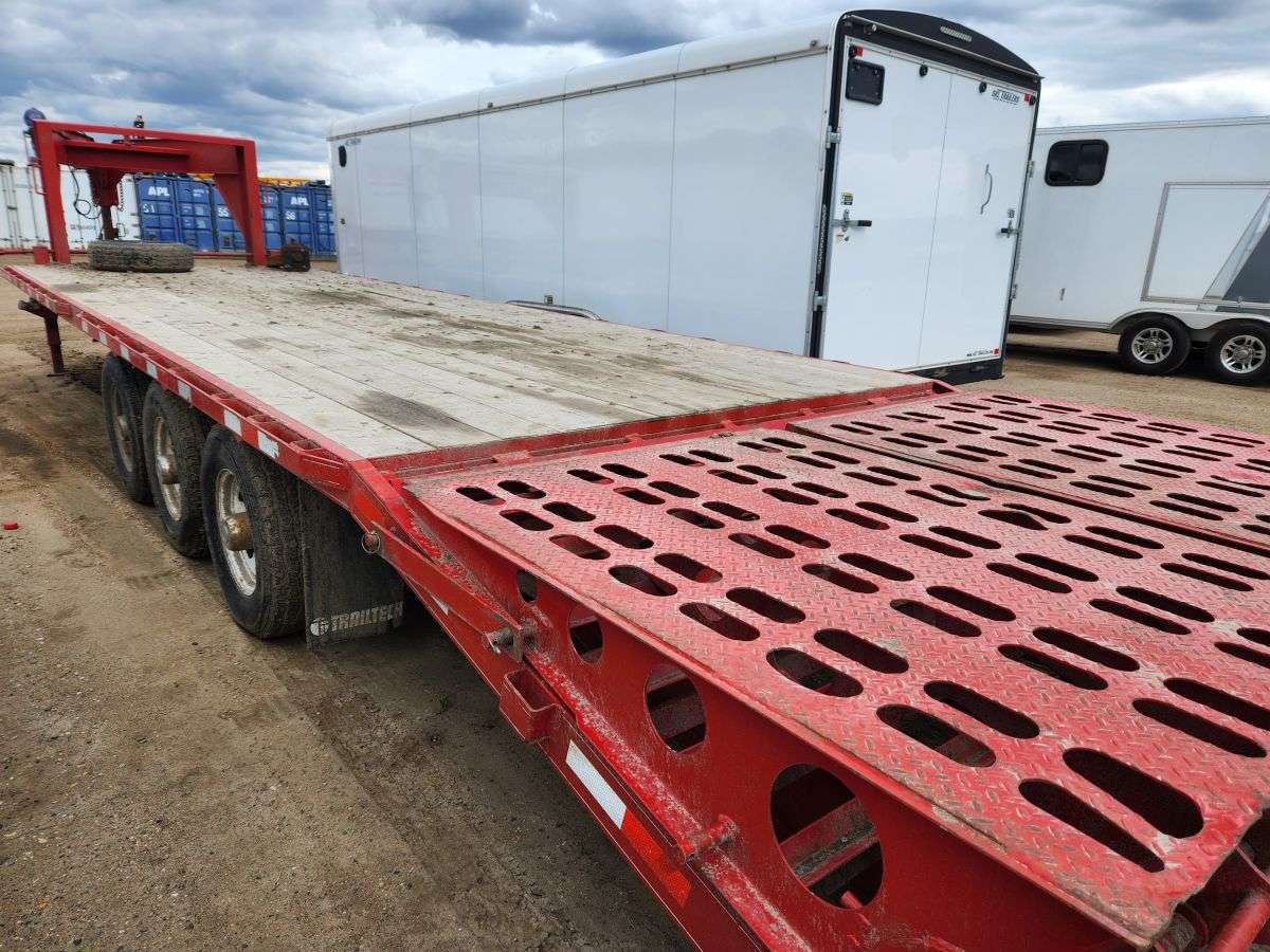 Used 2021 Trailtech H370 8' x 24' Flat Deck