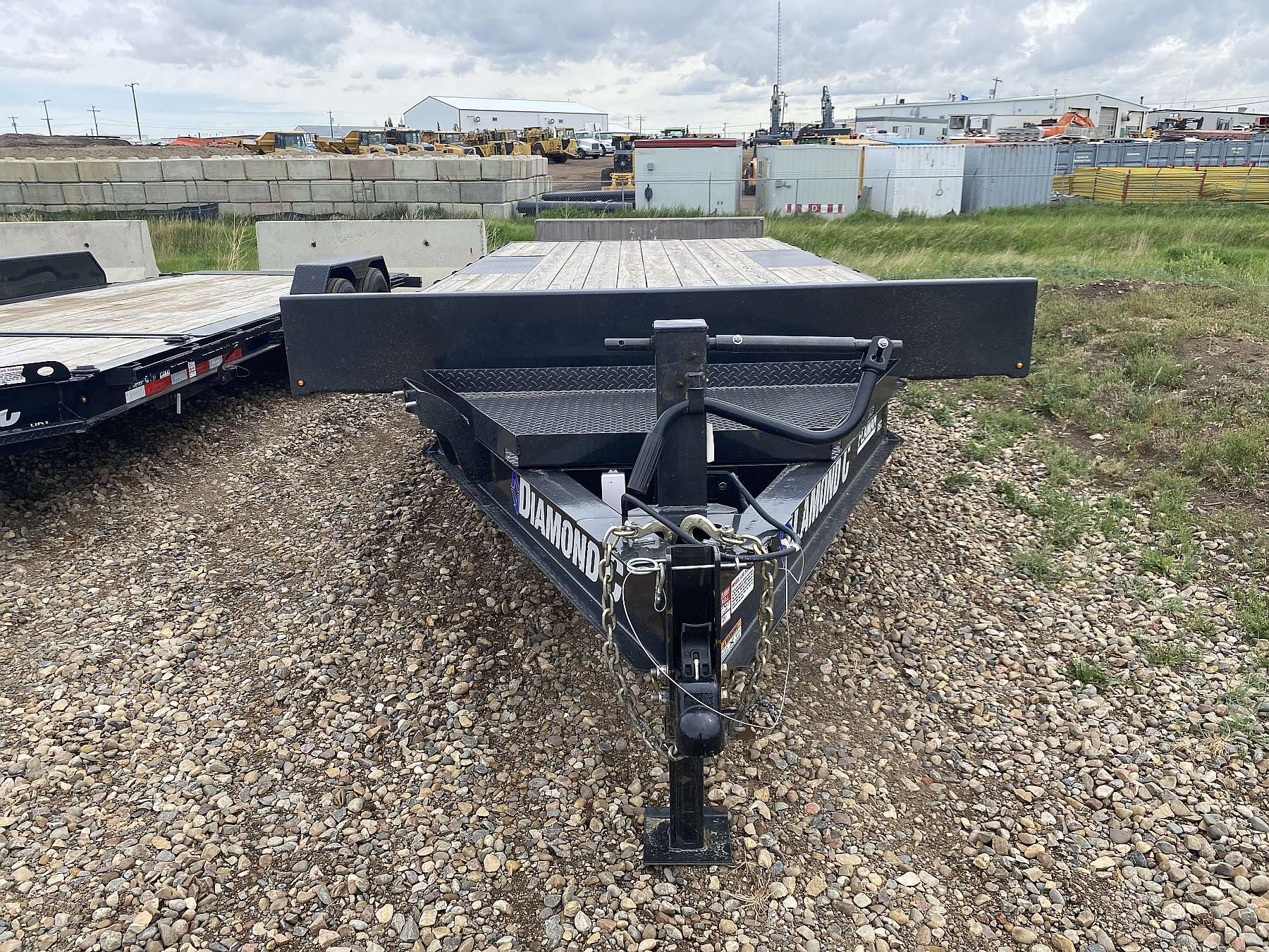 Used 2024 Diamond C 20' Deck-Over Trailer