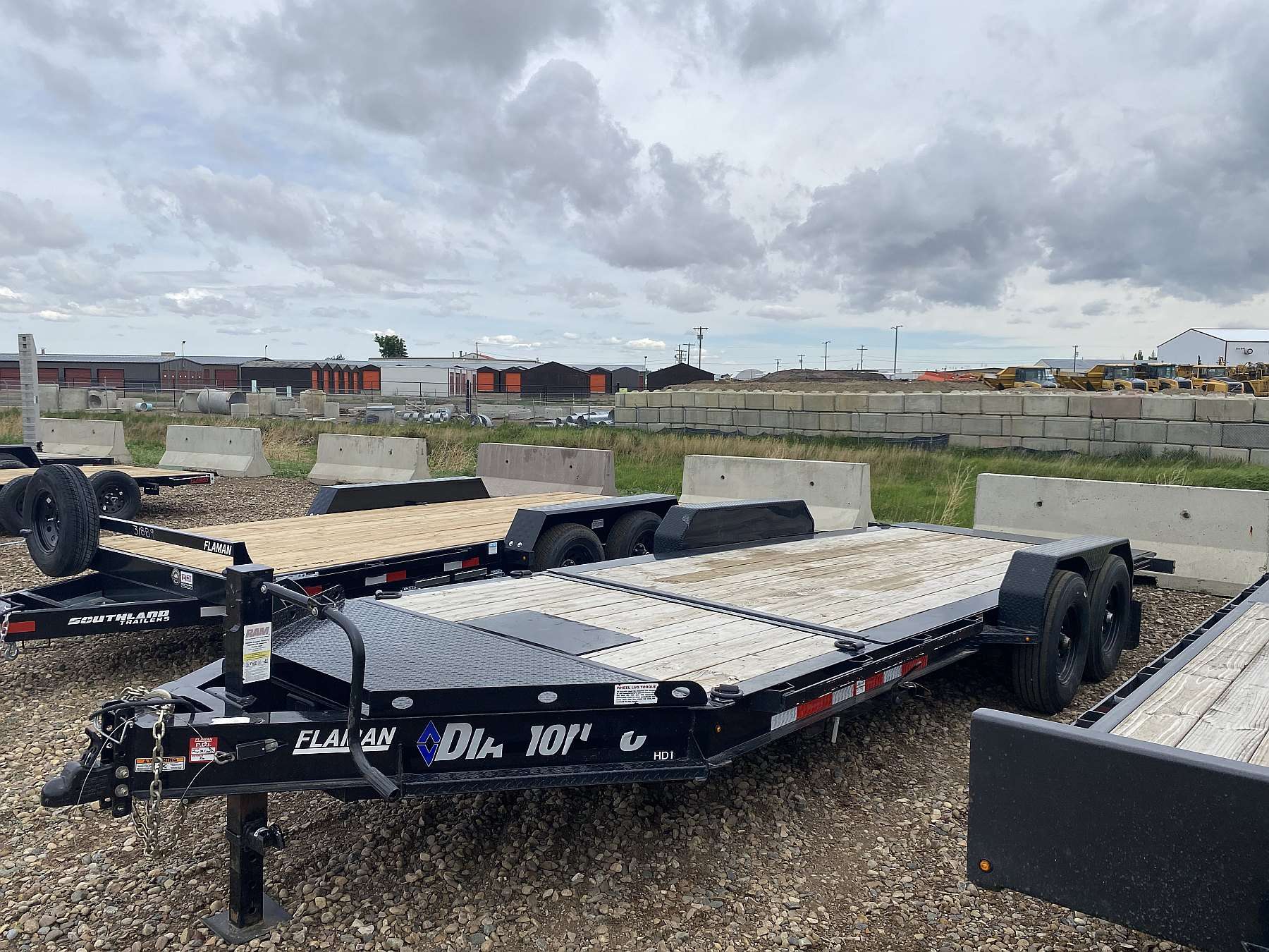 Used 2024 Diamond C HDT207 20' Tilt Deck Trailer