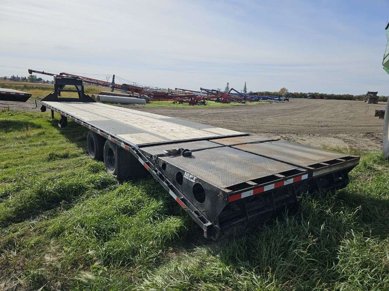 Used 2024 Southland 34' Gooseneck Flat Deck