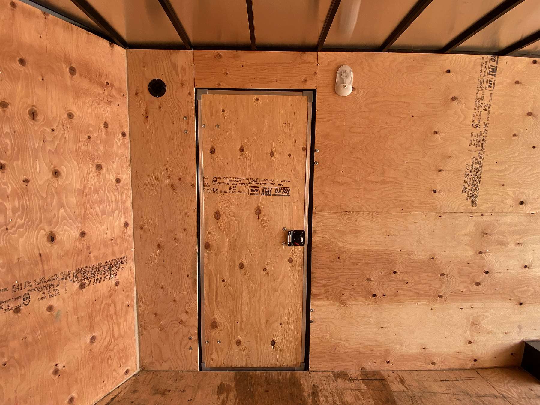 Used 2025 Royal 8.5'x22' Enclosed Cargo Trailer