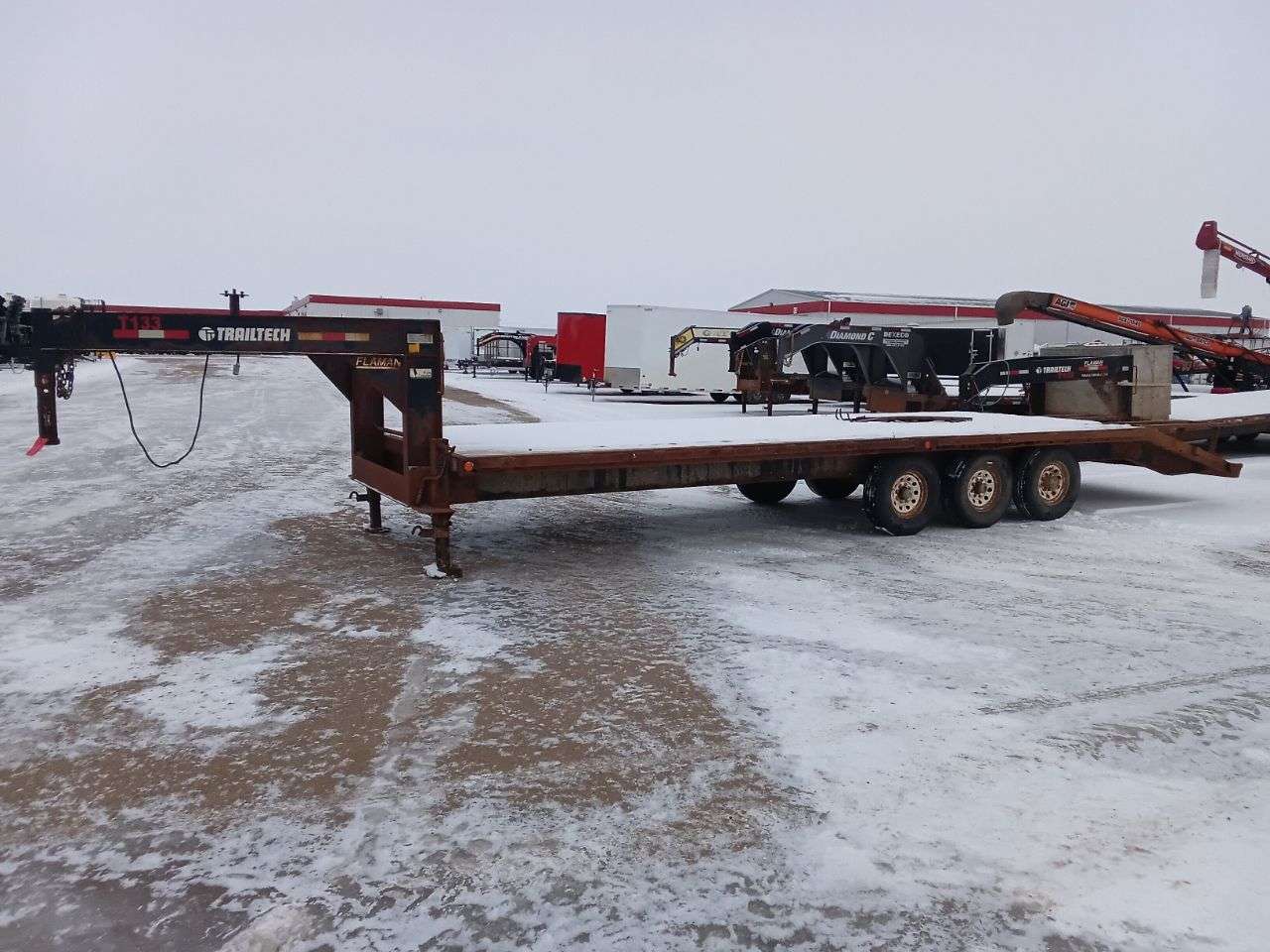 2009 Trailtech H370 24' + Beavertail Flat Deck Trailer