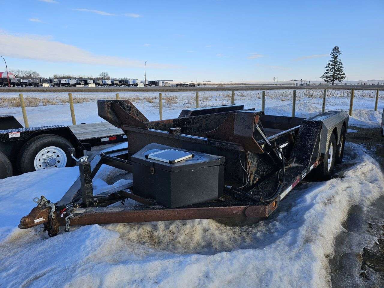 2011 Weber Lane 14' Air Tow Trailer