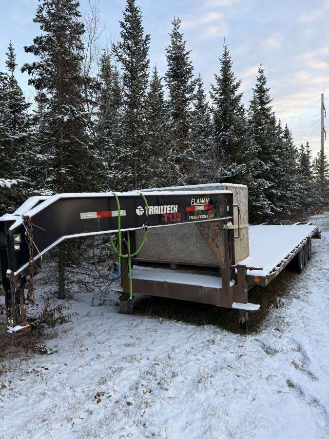 2014 Trailtech H370 24' + Beavertail GN Trailer