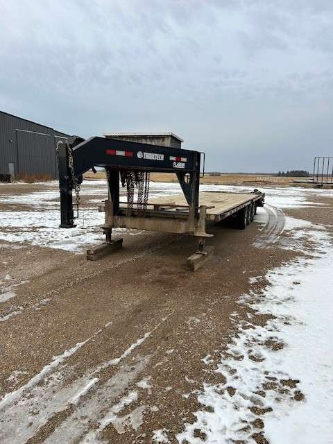 2016 Trailtech H370 Gooseneck Flat Deck Trailer