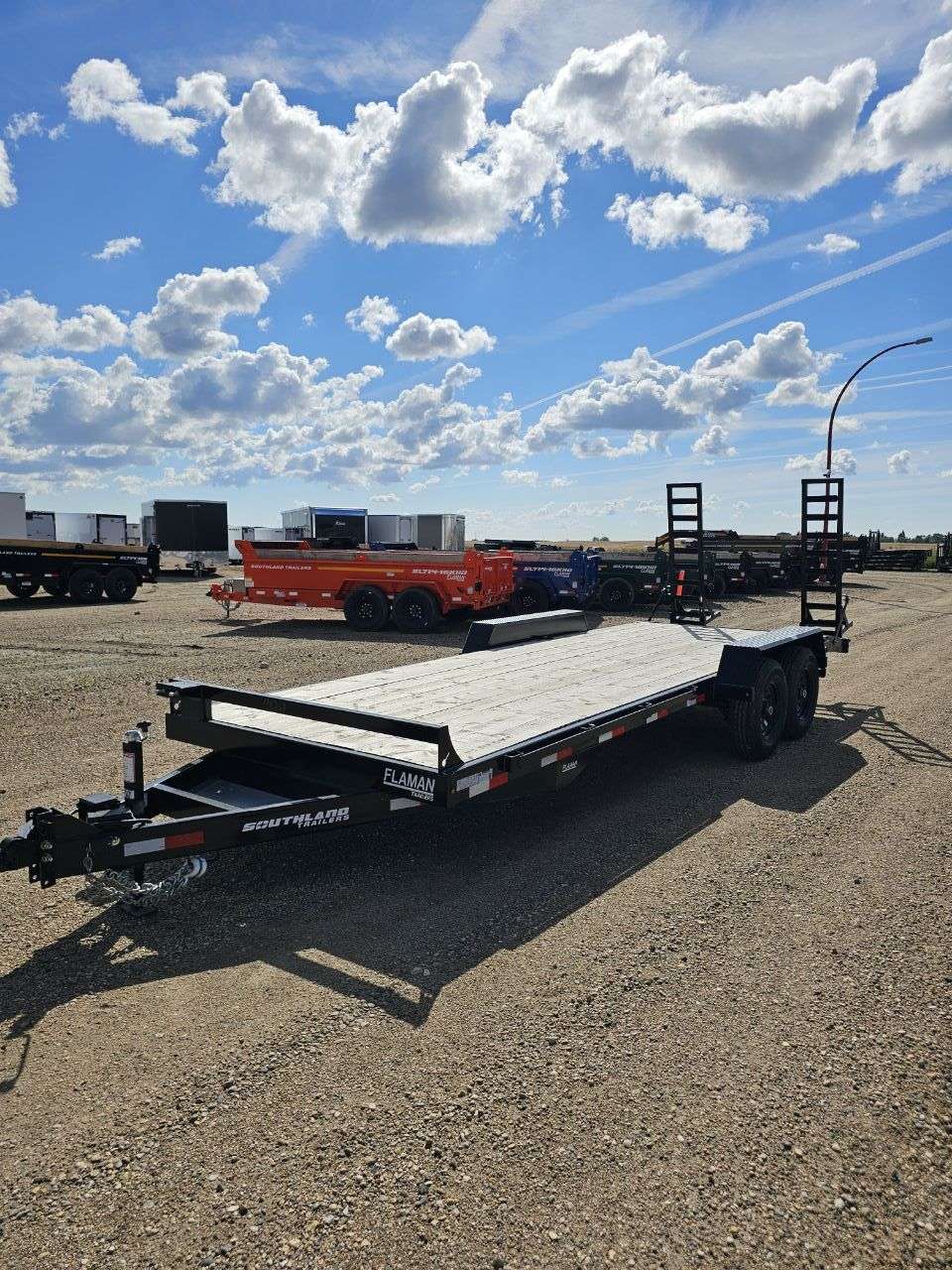 2024 Southland LBA 8'6" x 22' Beavertail Flat Deck