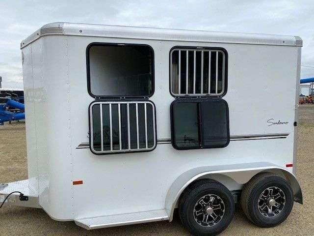2024 Sundowner Super Sport 6'9" x 10' 2-Horse Bumper Pull